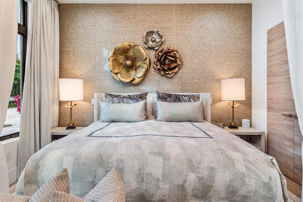 70 Isla Bahia Fort Lauderdale, FL 33316