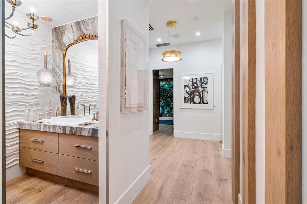 70 Isla Bahia Fort Lauderdale, FL 33316