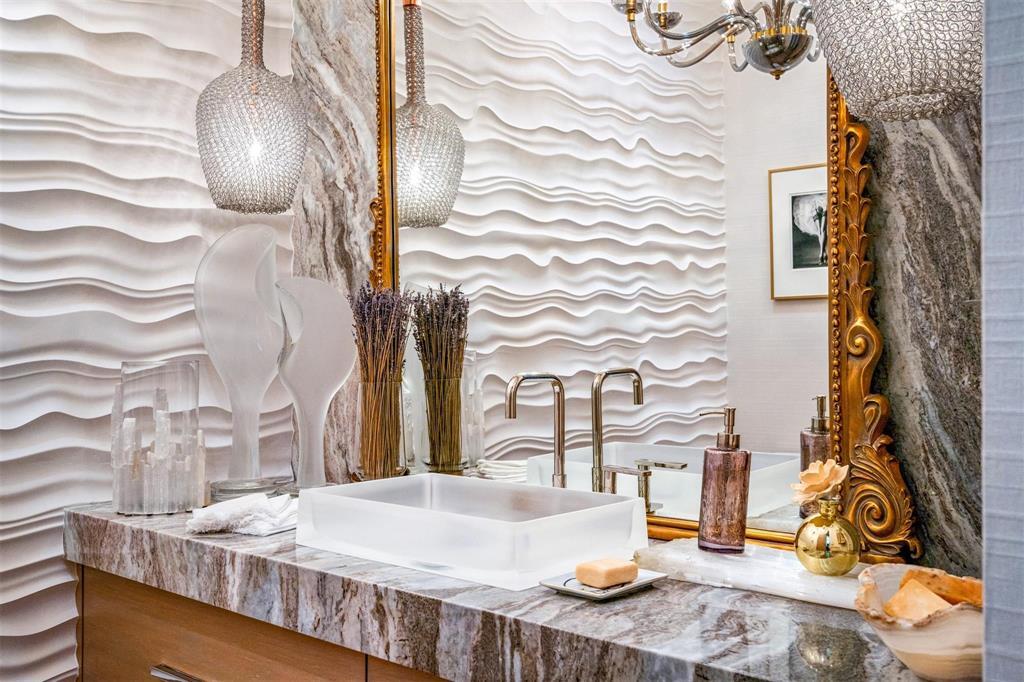 70 Isla Bahia Fort Lauderdale, FL 33316