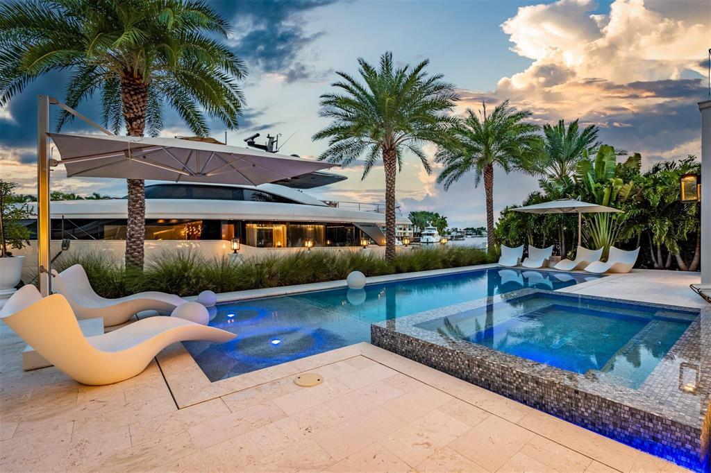 70 Isla Bahia Fort Lauderdale, FL 33316