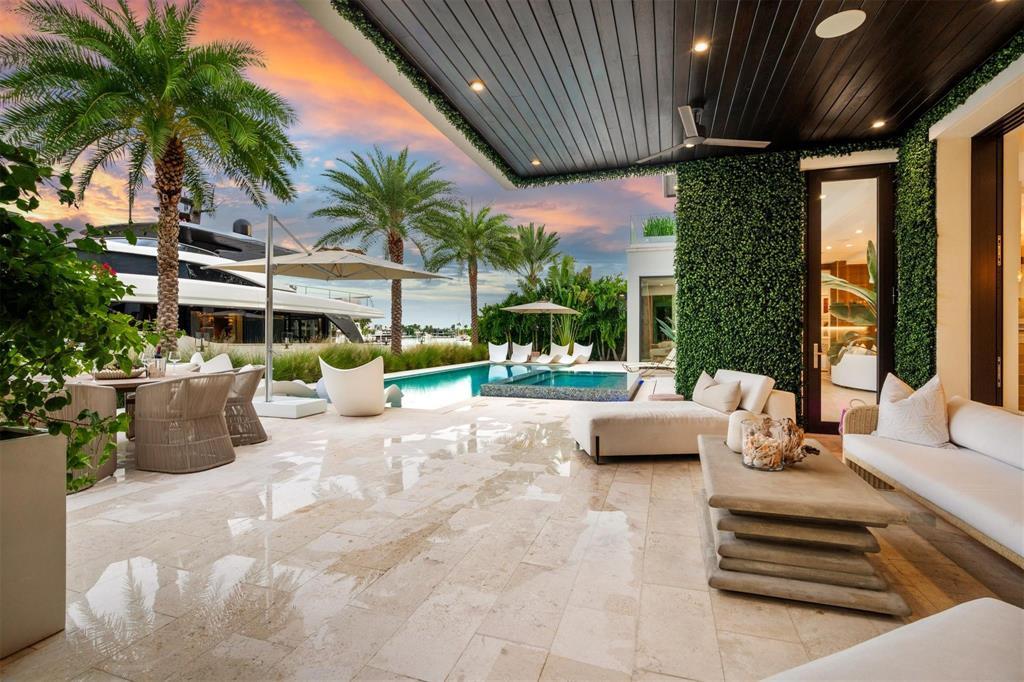 70 Isla Bahia Fort Lauderdale, FL 33316