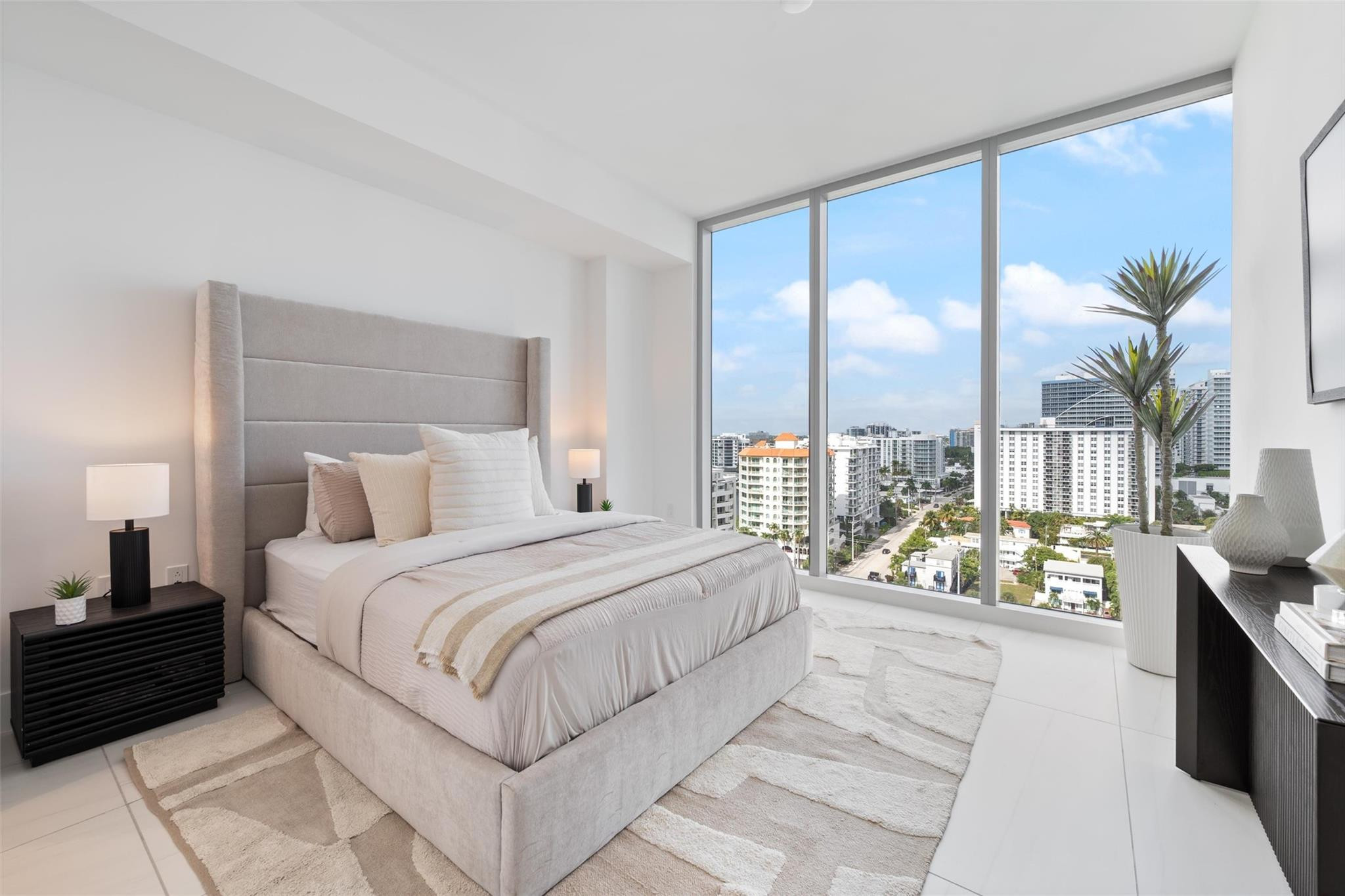 153 N Seabreeze #Unit 1105s Fort Lauderdale, FL 33304