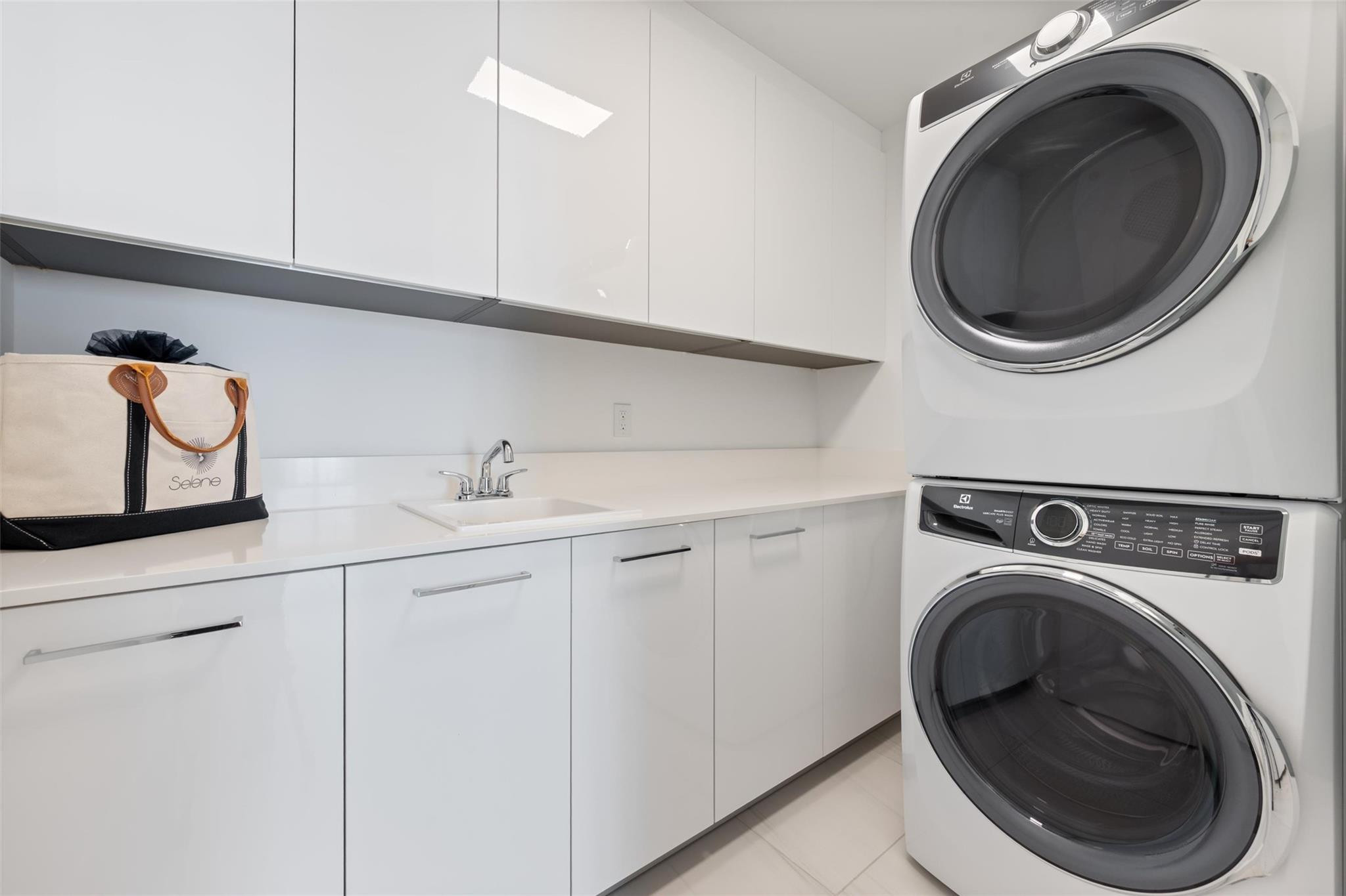 153 N Seabreeze #Unit 1105s Fort Lauderdale, FL 33304