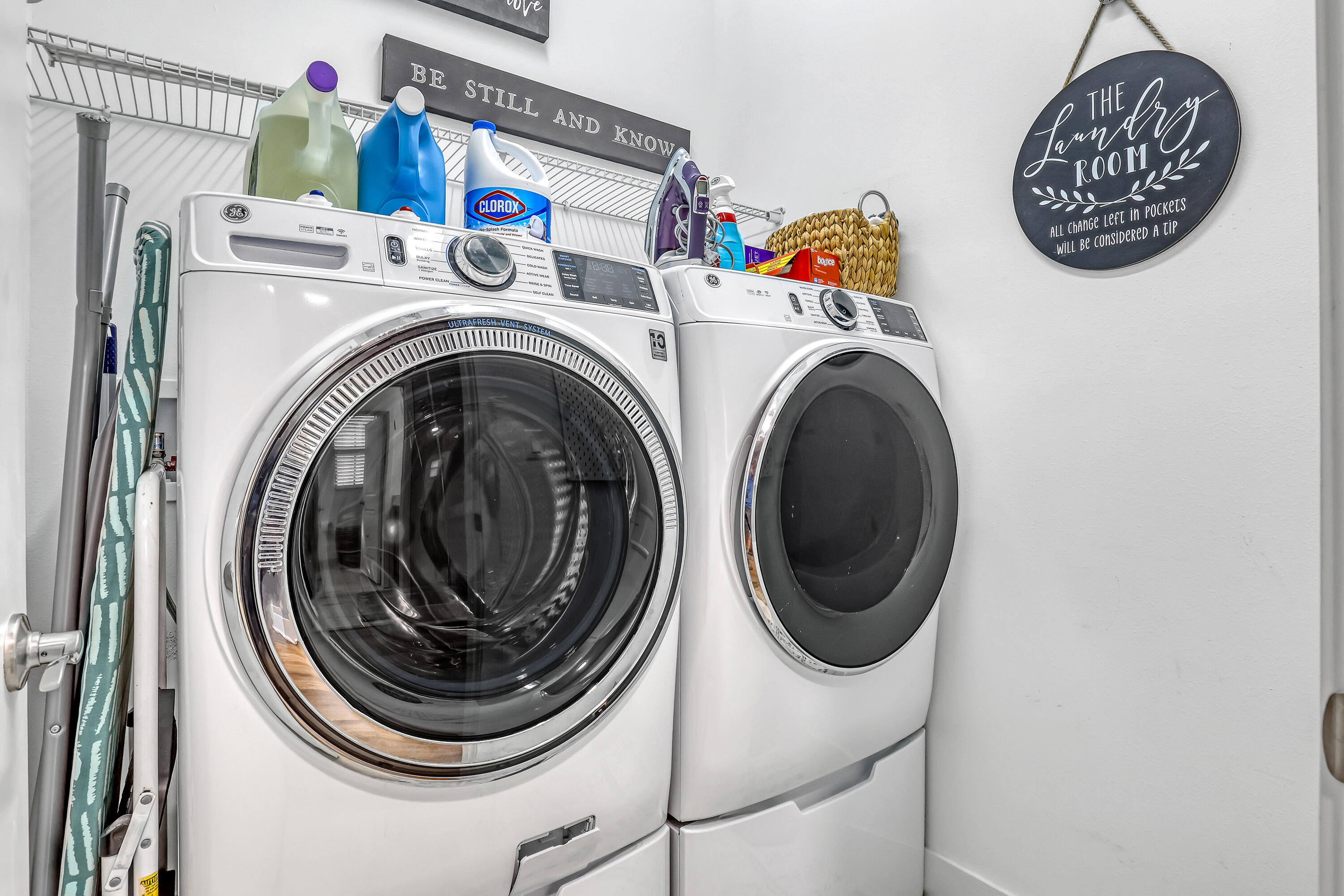 5024 Laurel Oak Riviera Beach, FL 33410