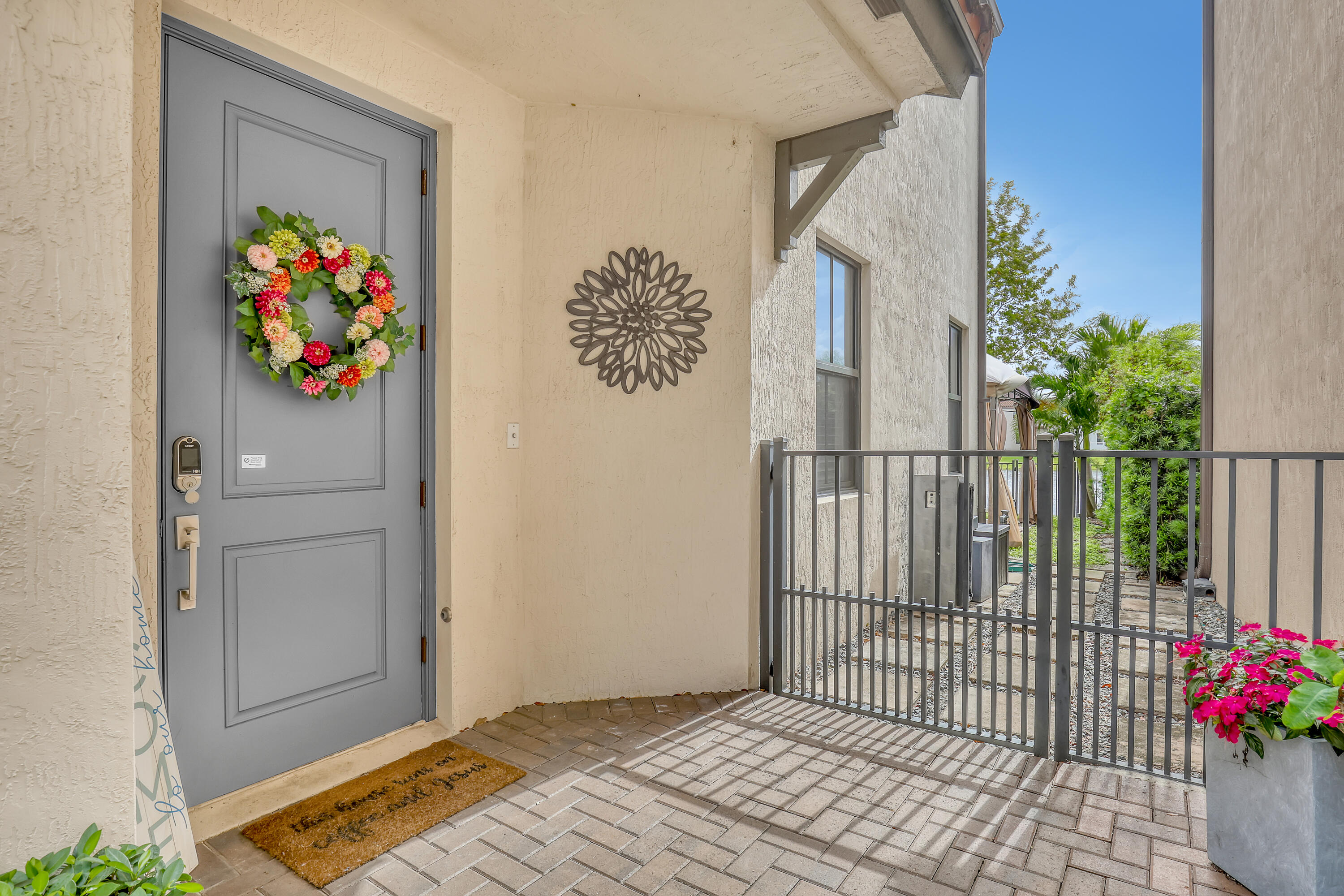 5024 Laurel Oak Riviera Beach, FL 33410