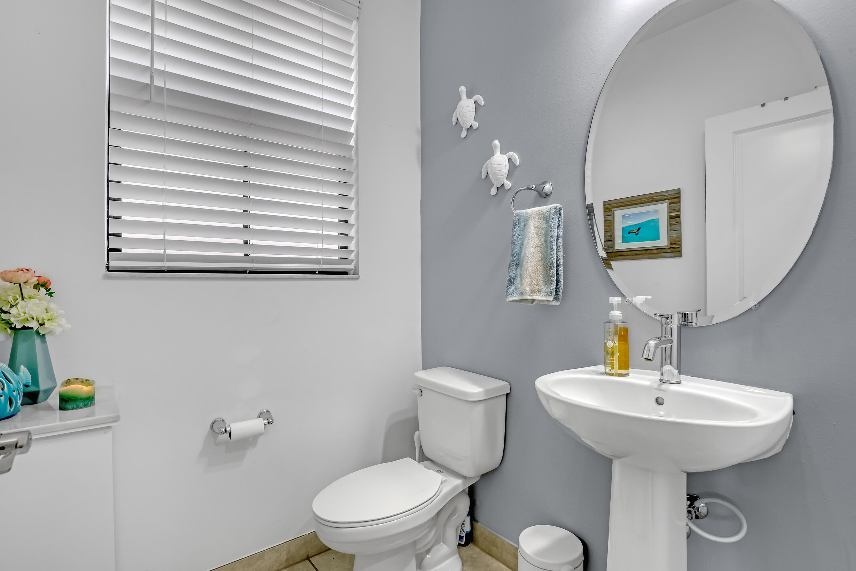 5024 Laurel Oak Riviera Beach, FL 33410