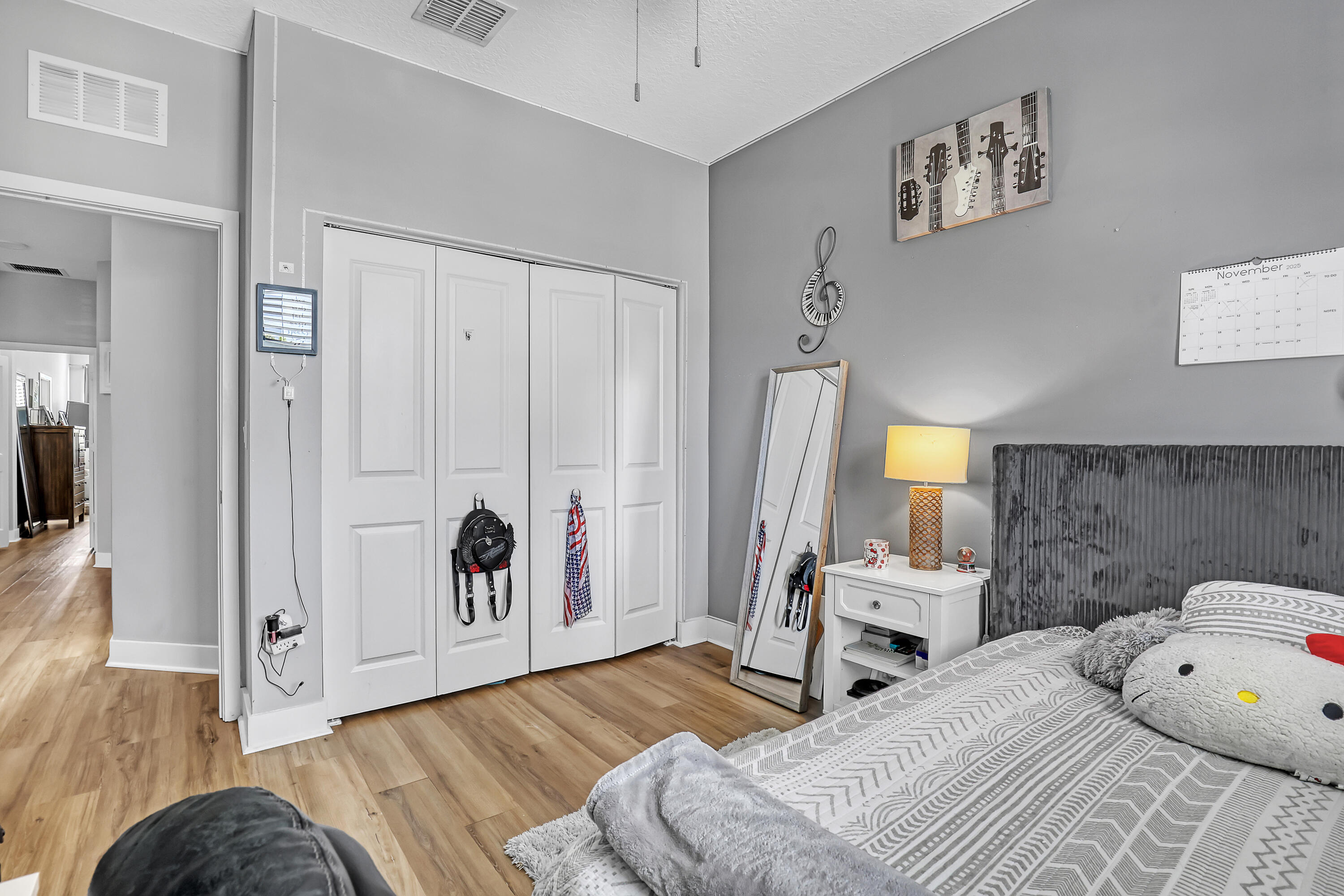 5024 Laurel Oak Riviera Beach, FL 33410