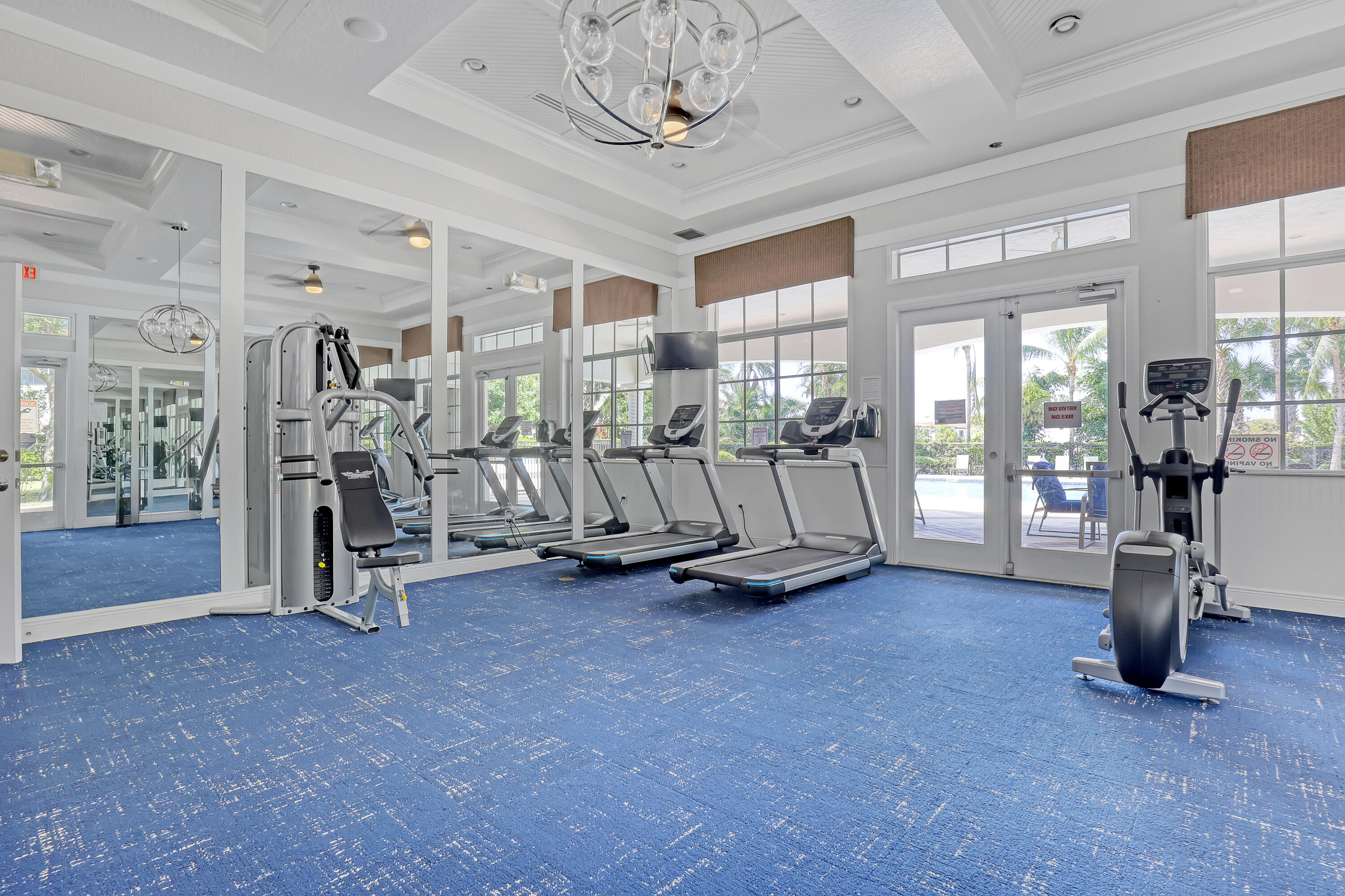 5024 Laurel Oak Riviera Beach, FL 33410