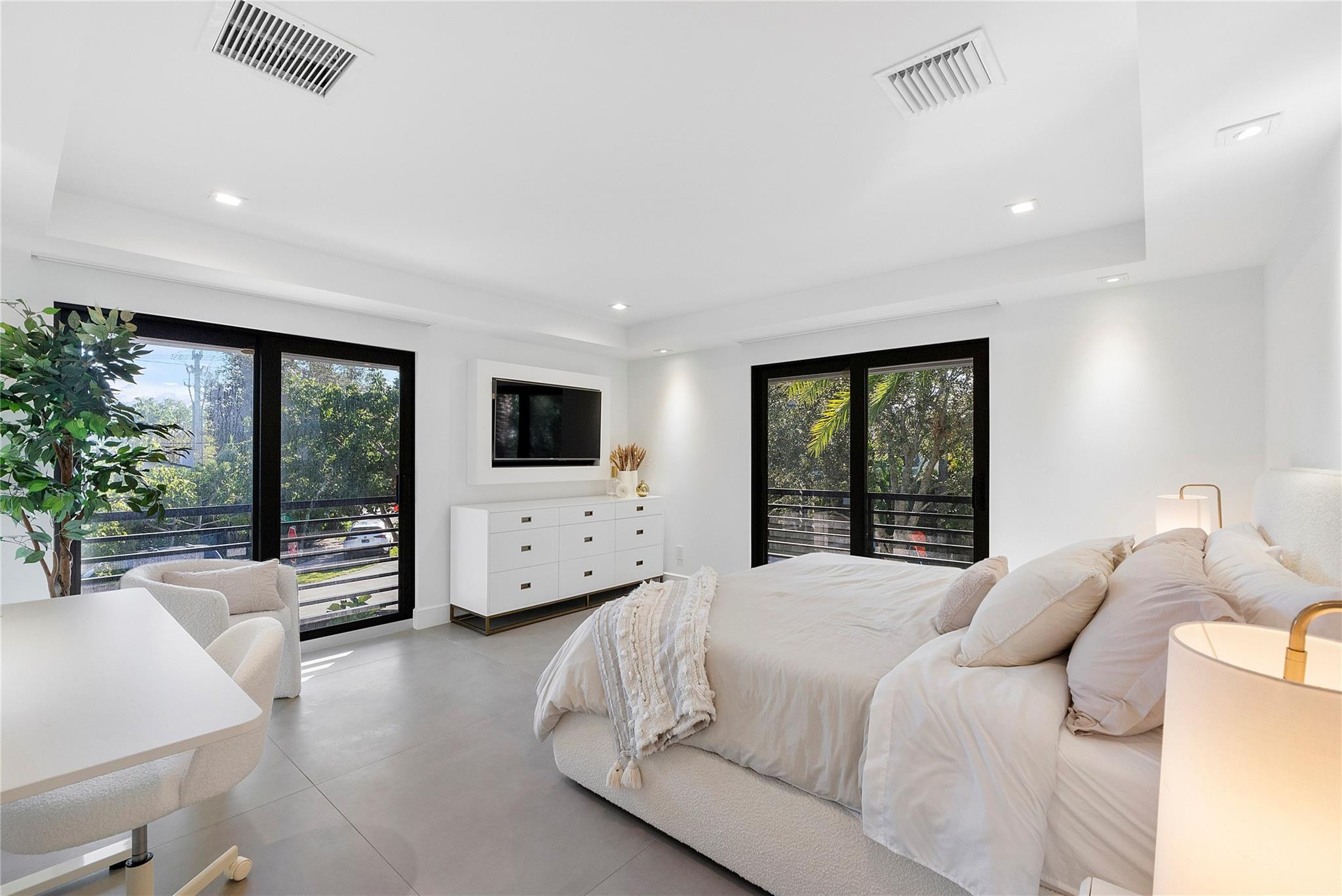 500 NE 14th Fort Lauderdale, FL 33301