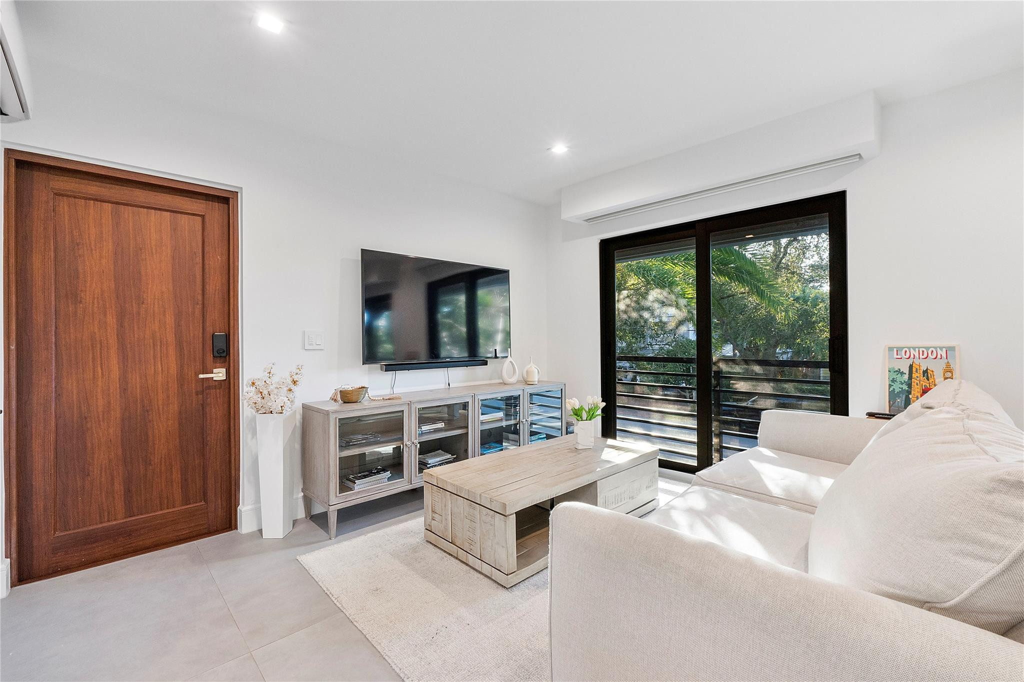 500 NE 14th Fort Lauderdale, FL 33301