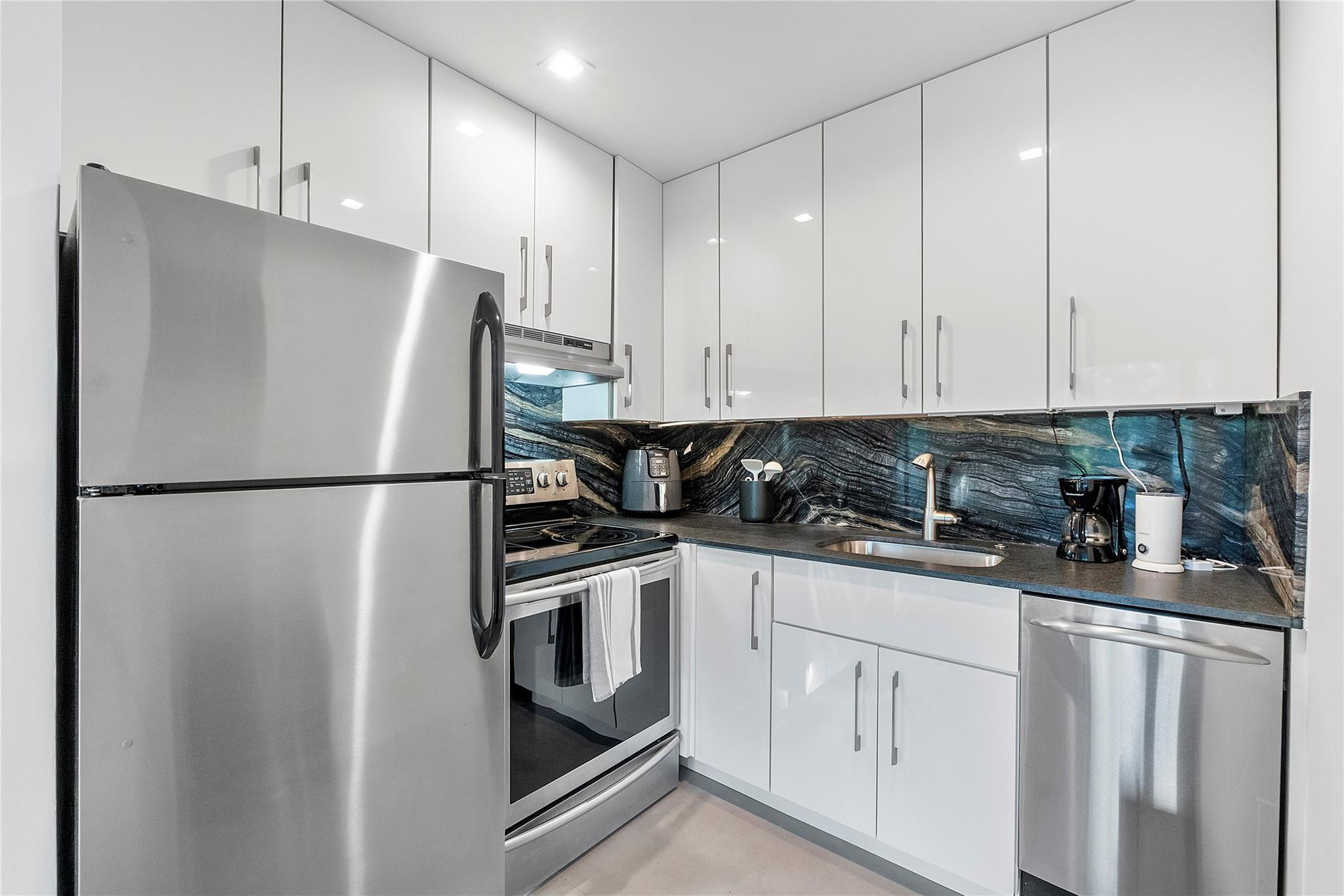 500 NE 14th Fort Lauderdale, FL 33301