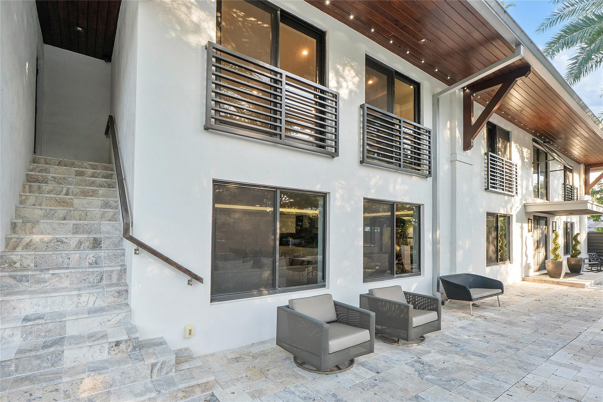 500 NE 14th Fort Lauderdale, FL 33301