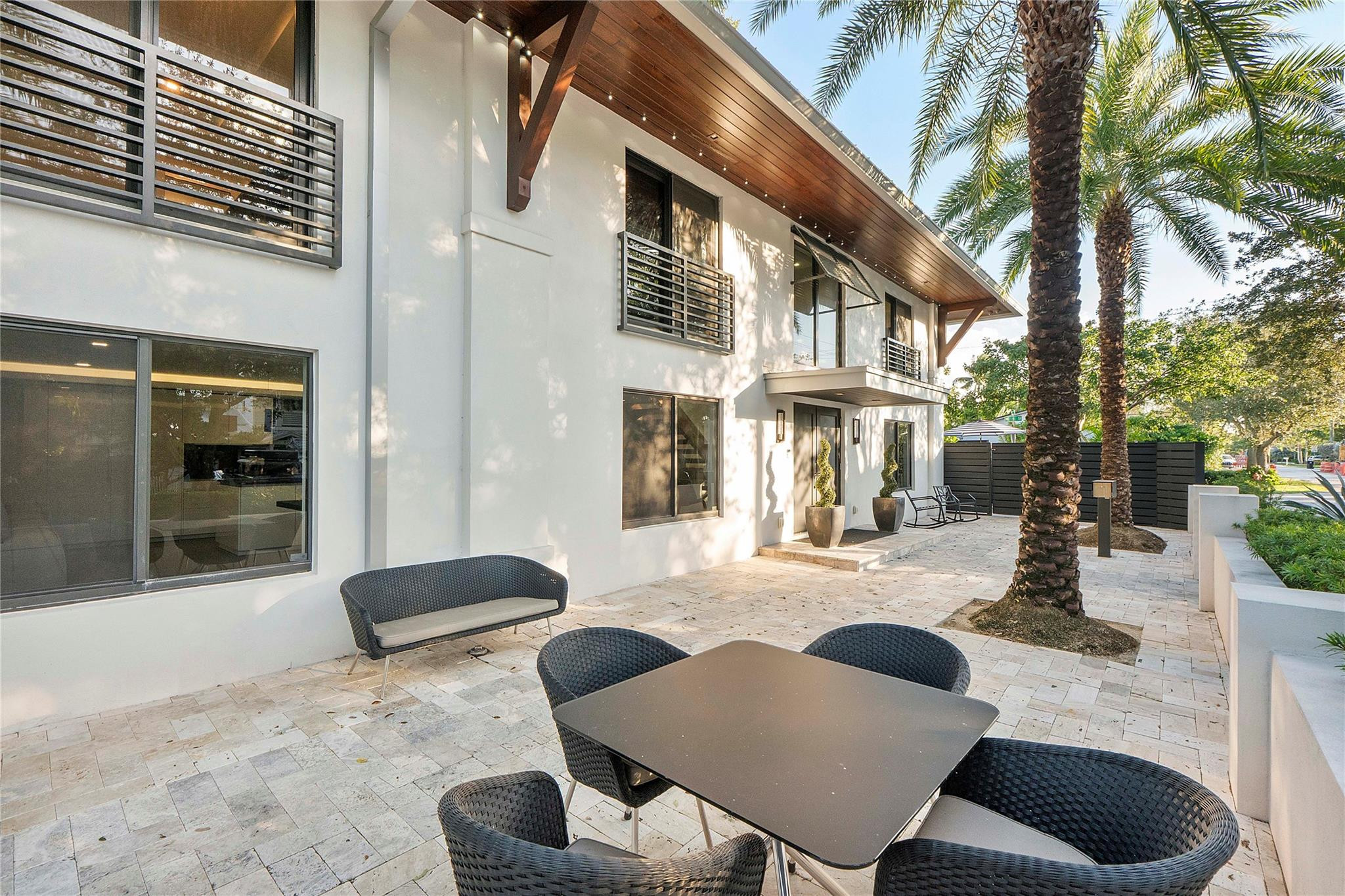 500 NE 14th Fort Lauderdale, FL 33301