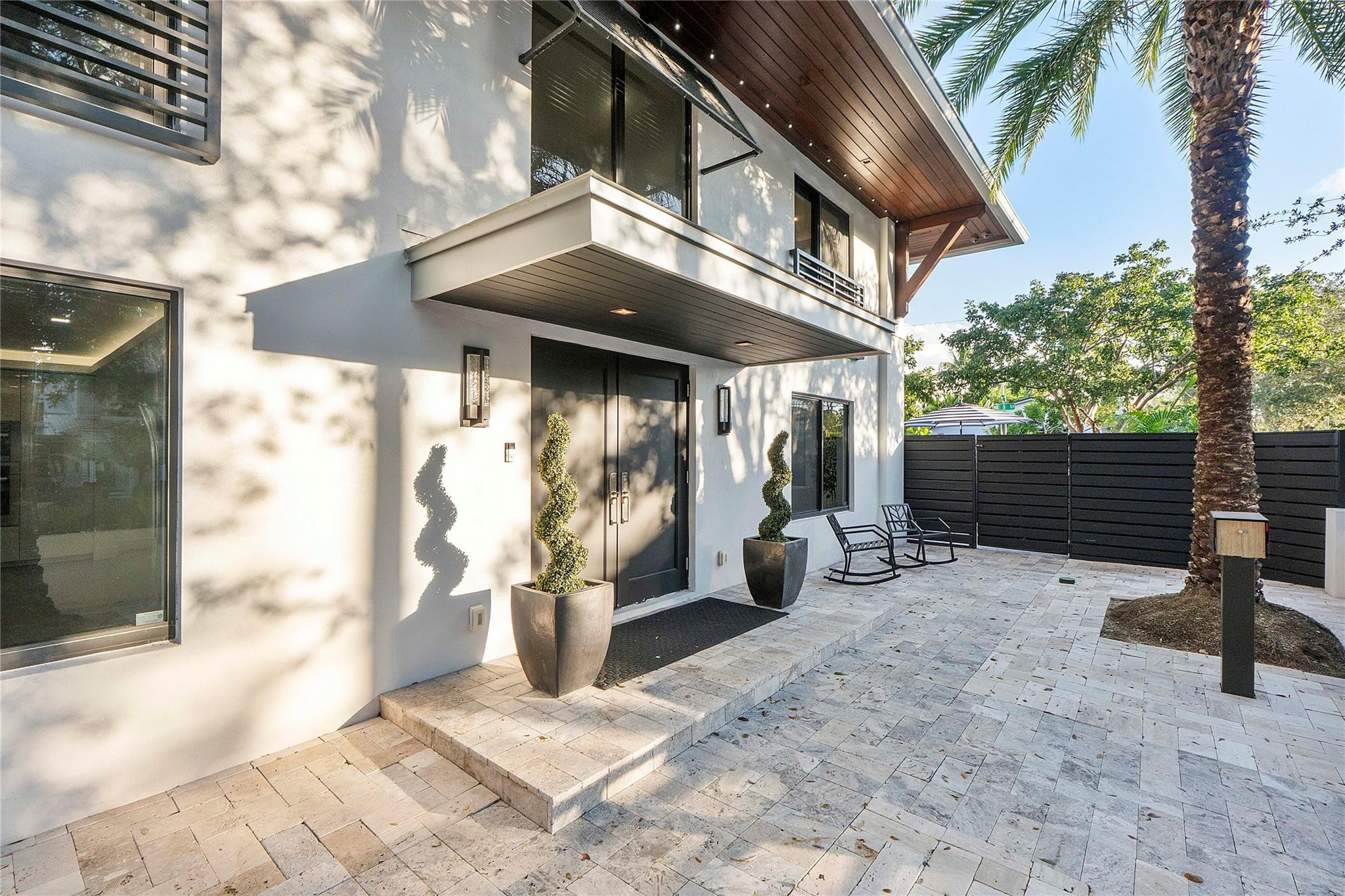 500 NE 14th Fort Lauderdale, FL 33301