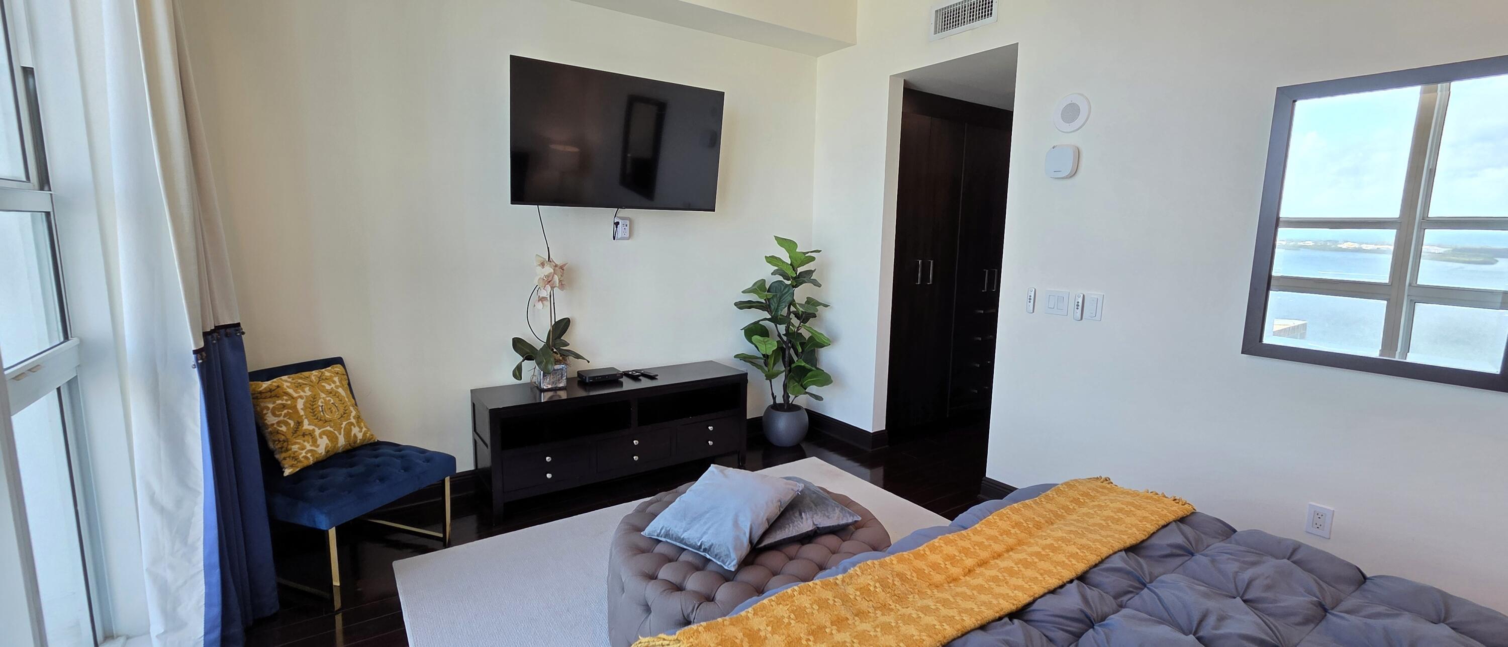 951 Brickell #4308 Miami, FL 33131