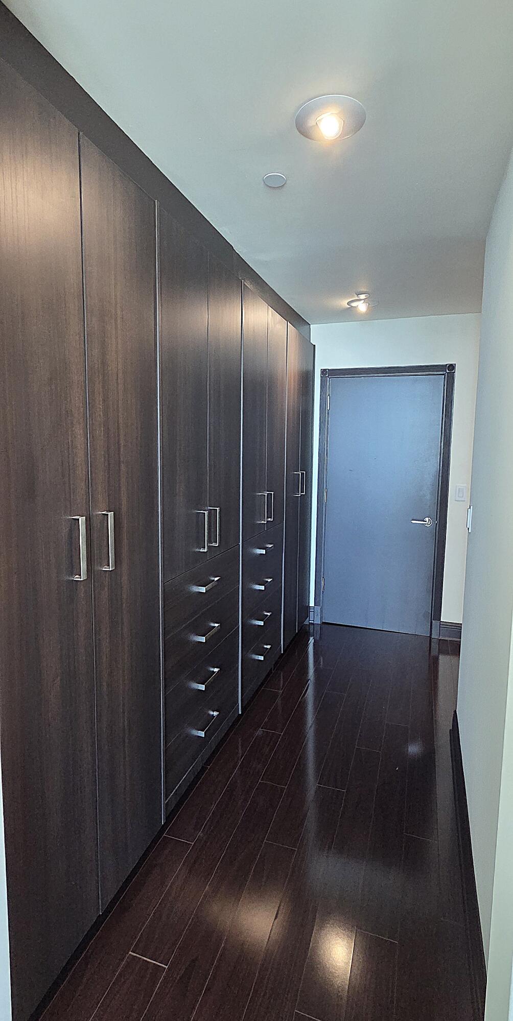 951 Brickell #4308 Miami, FL 33131