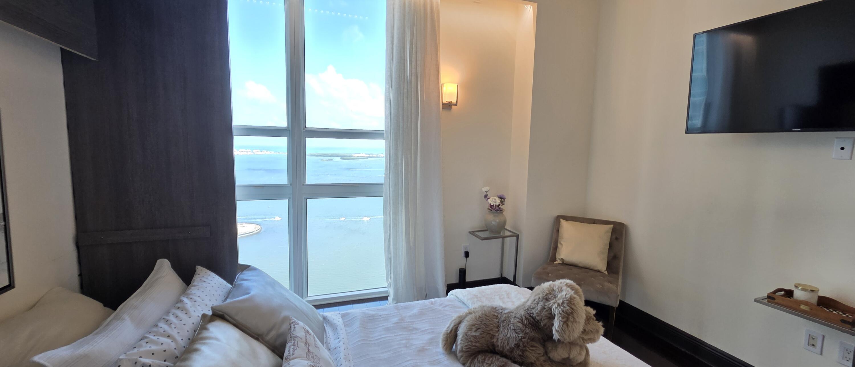 951 Brickell #4308 Miami, FL 33131