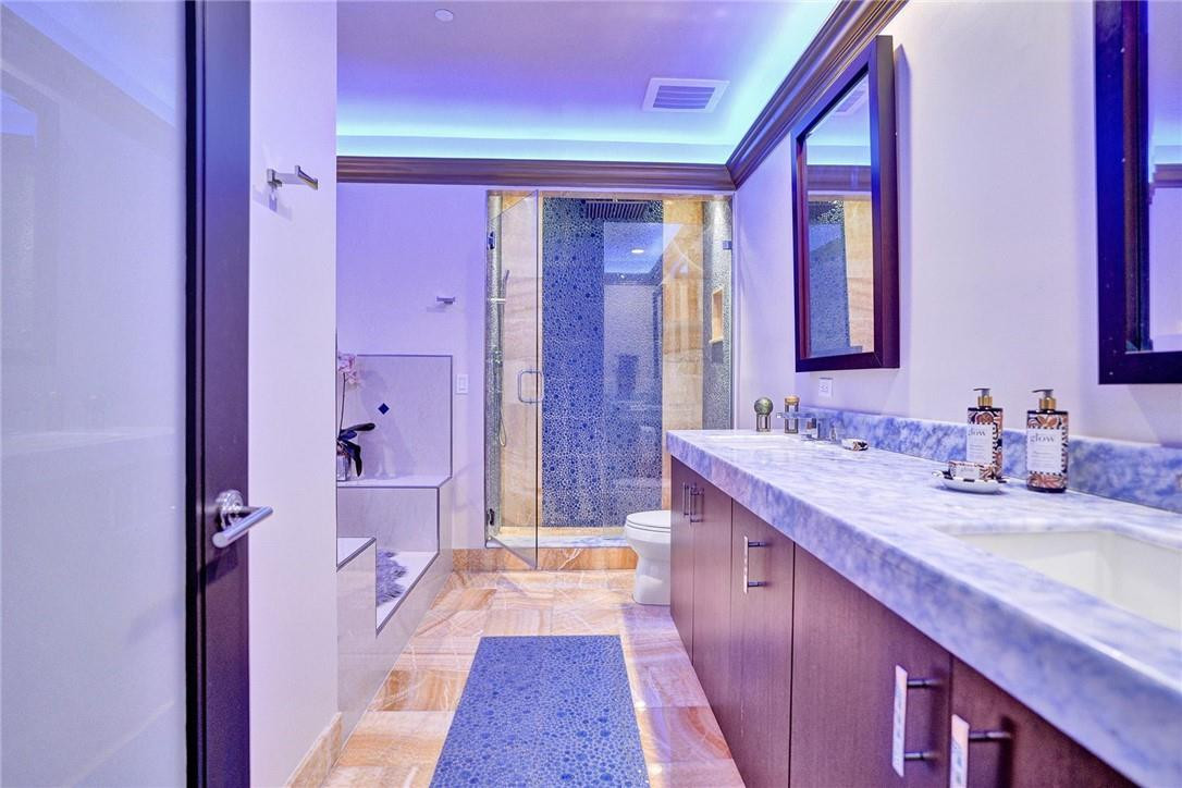 951 Brickell #4308 Miami, FL 33131