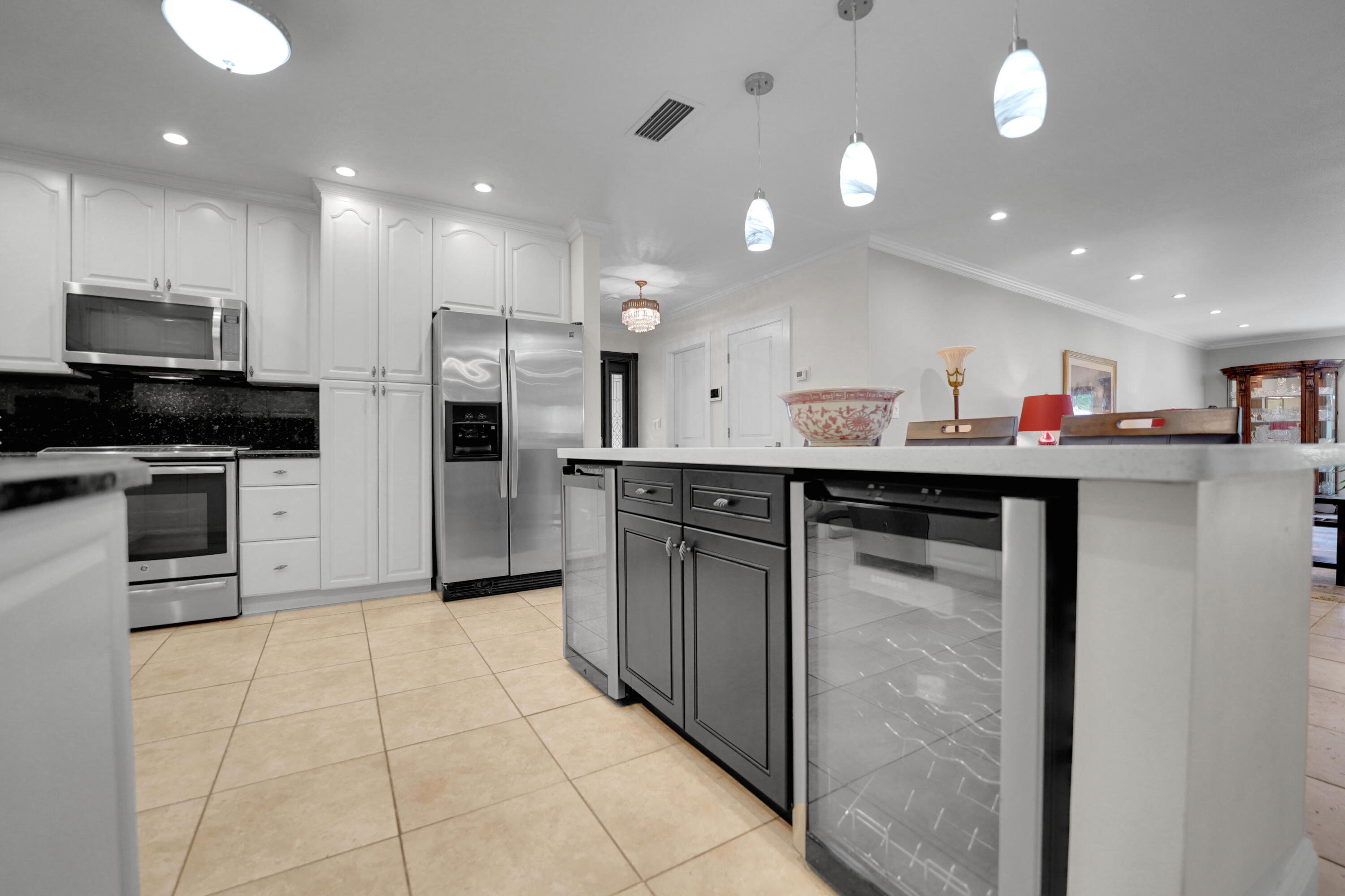 1019 E Cypress Pompano Beach, FL 33069