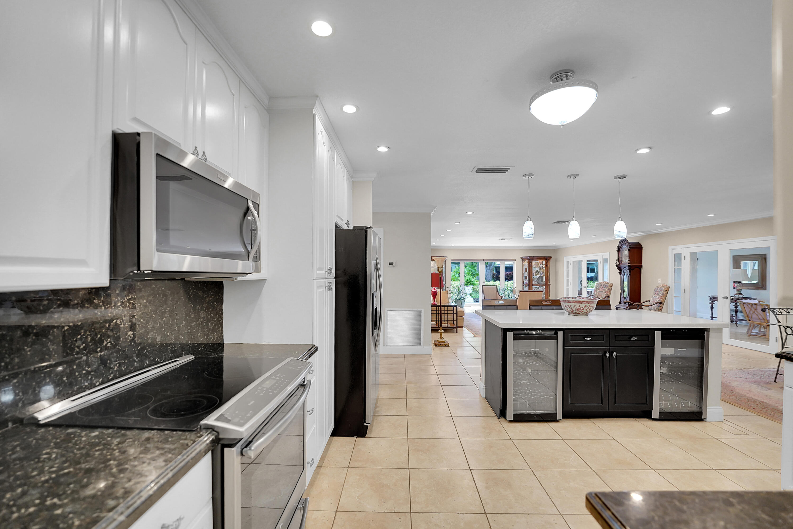 1019 E Cypress Pompano Beach, FL 33069