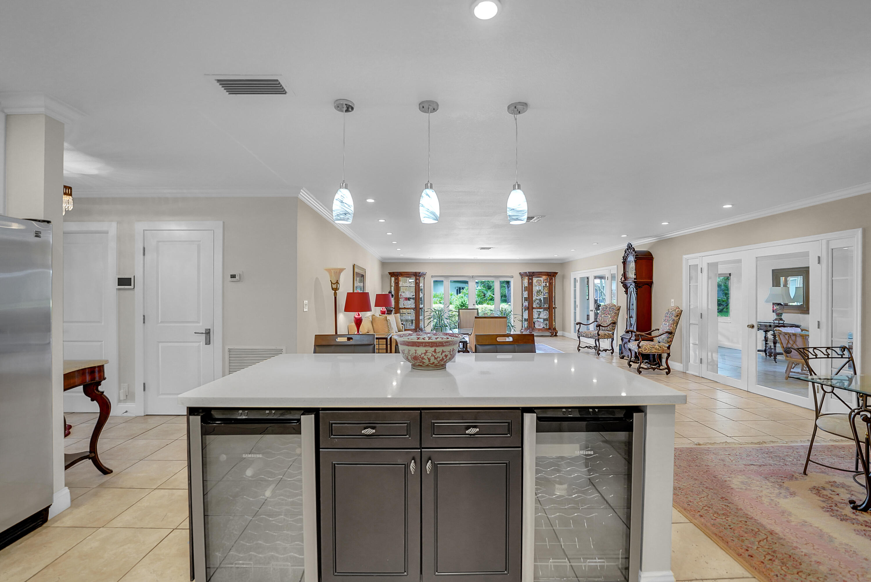 1019 E Cypress Pompano Beach, FL 33069