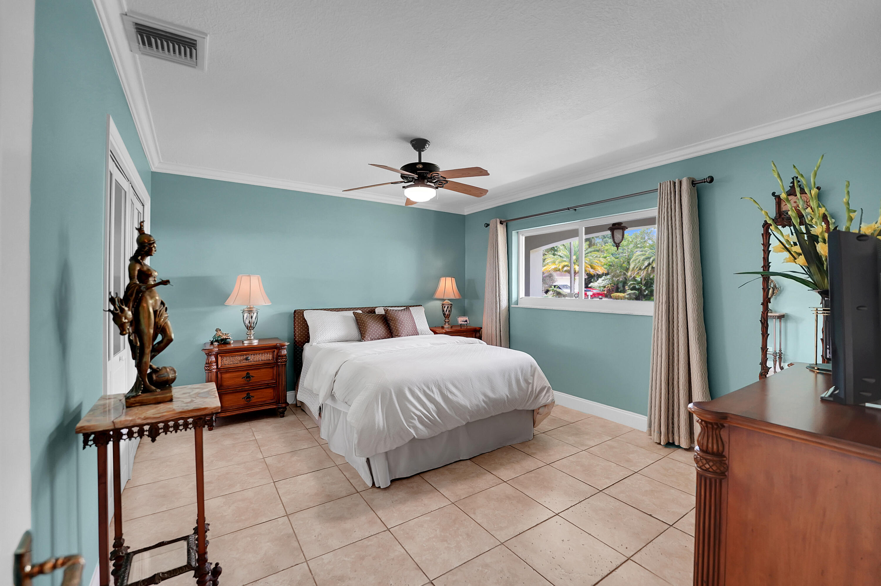 1019 E Cypress Pompano Beach, FL 33069