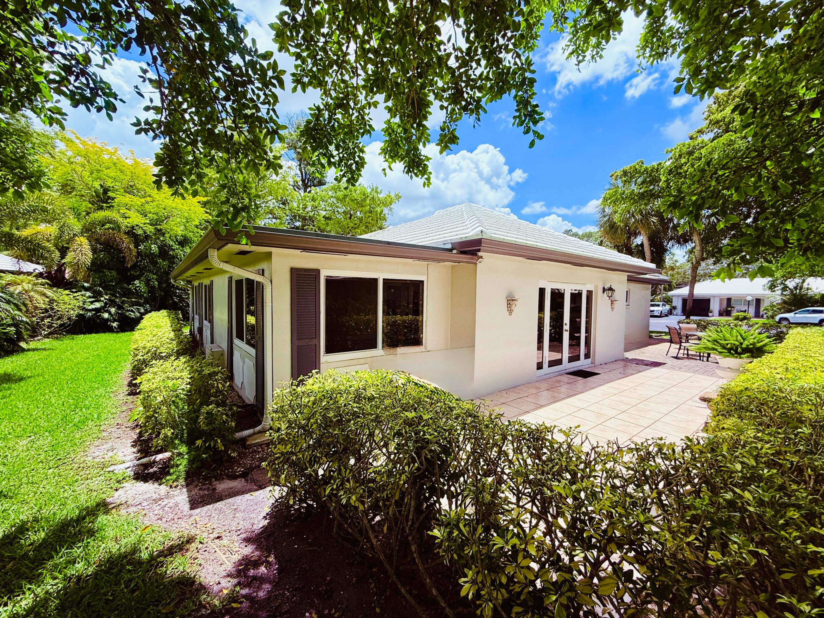 1019 E Cypress Pompano Beach, FL 33069