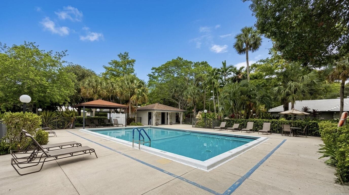 1019 E Cypress Pompano Beach, FL 33069