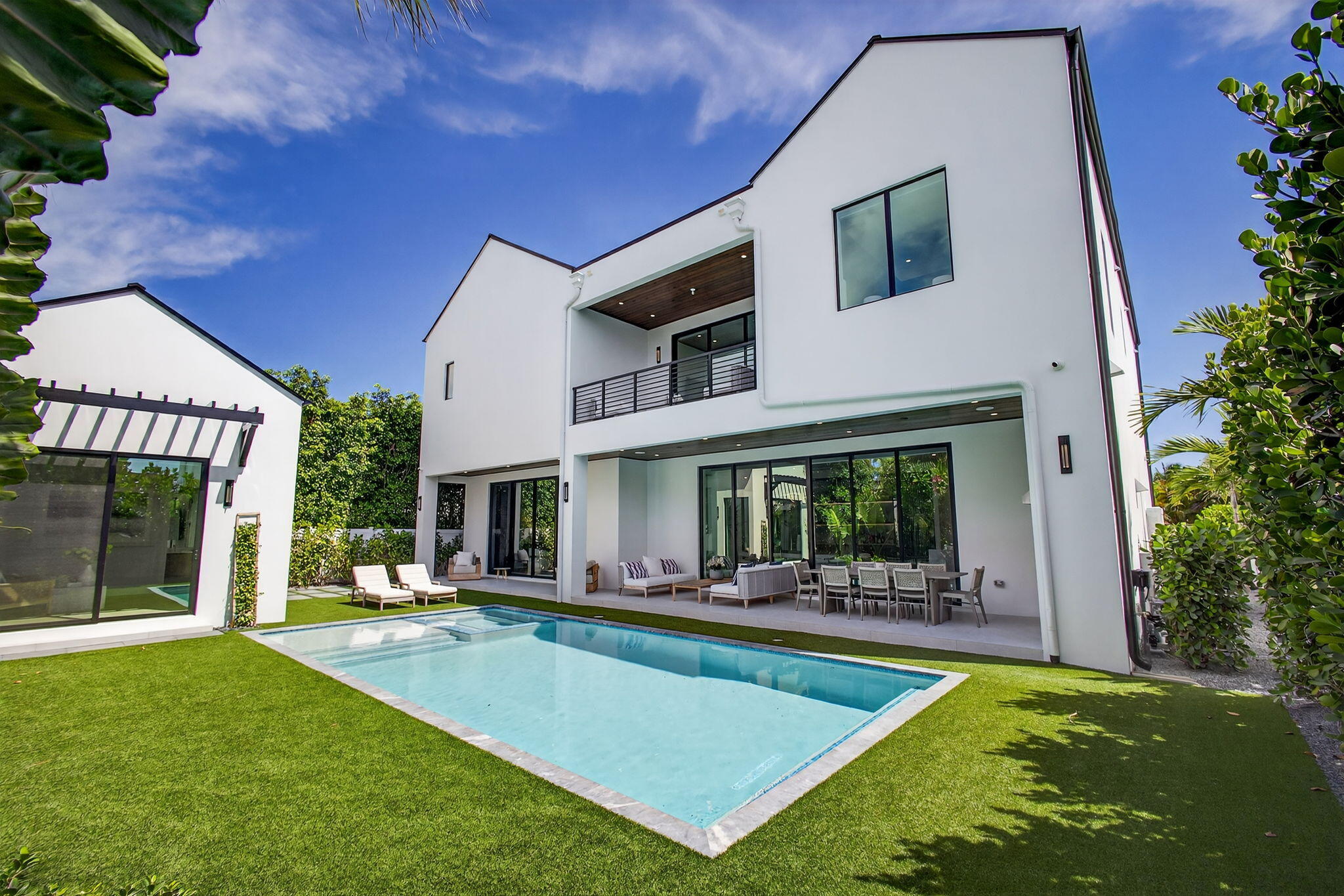 123 Murray West Palm Beach, FL 33405