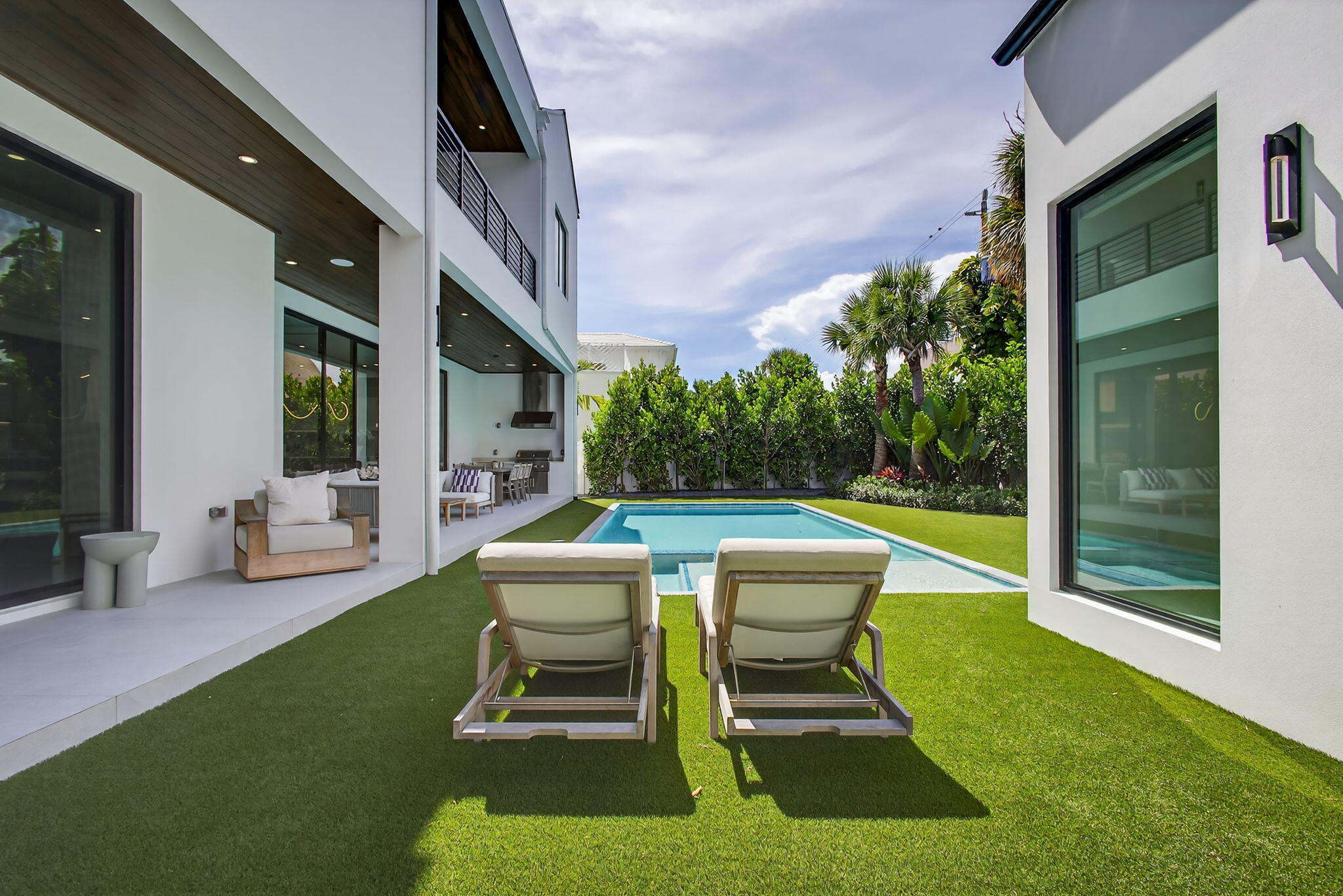 123 Murray West Palm Beach, FL 33405