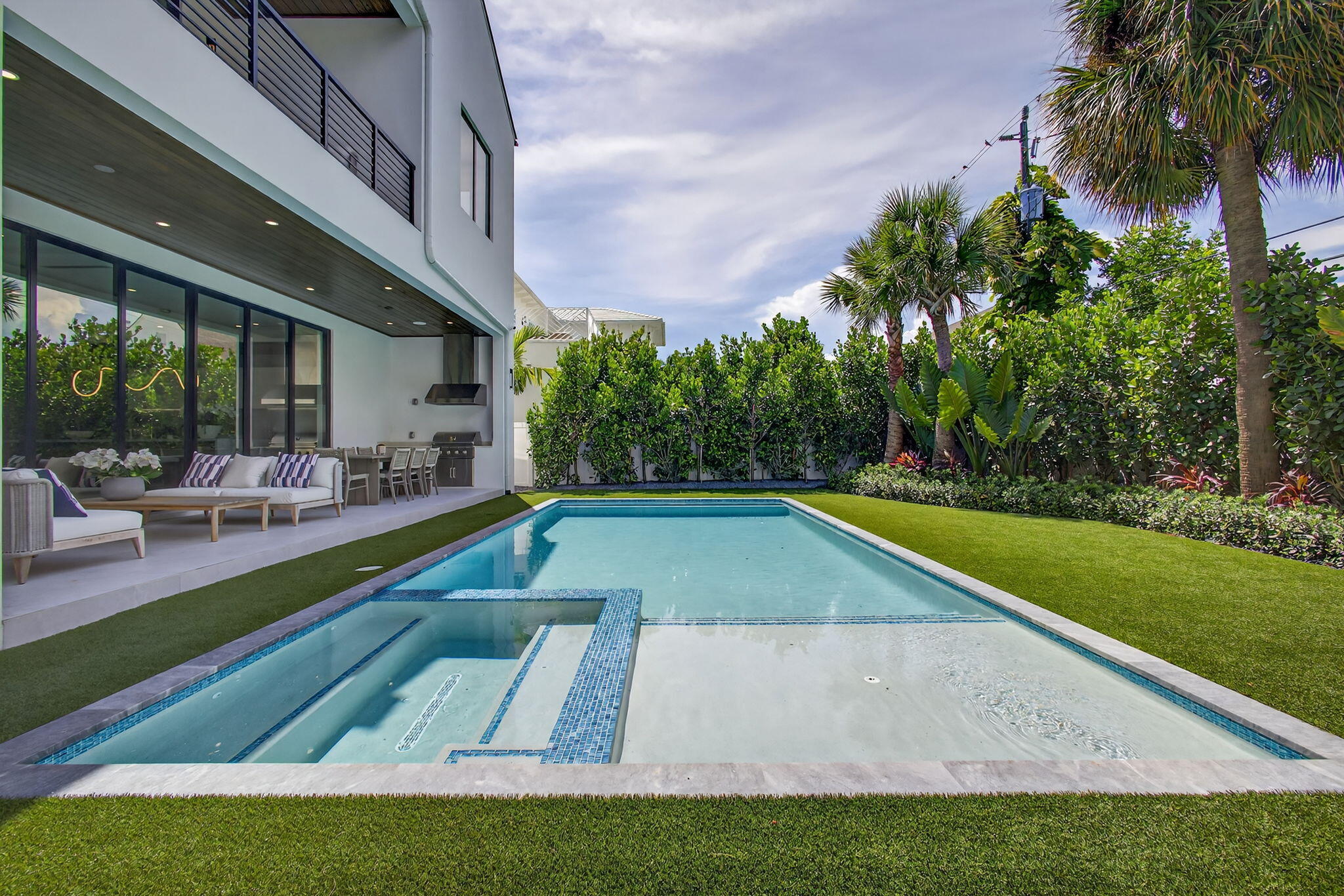 123 Murray West Palm Beach, FL 33405