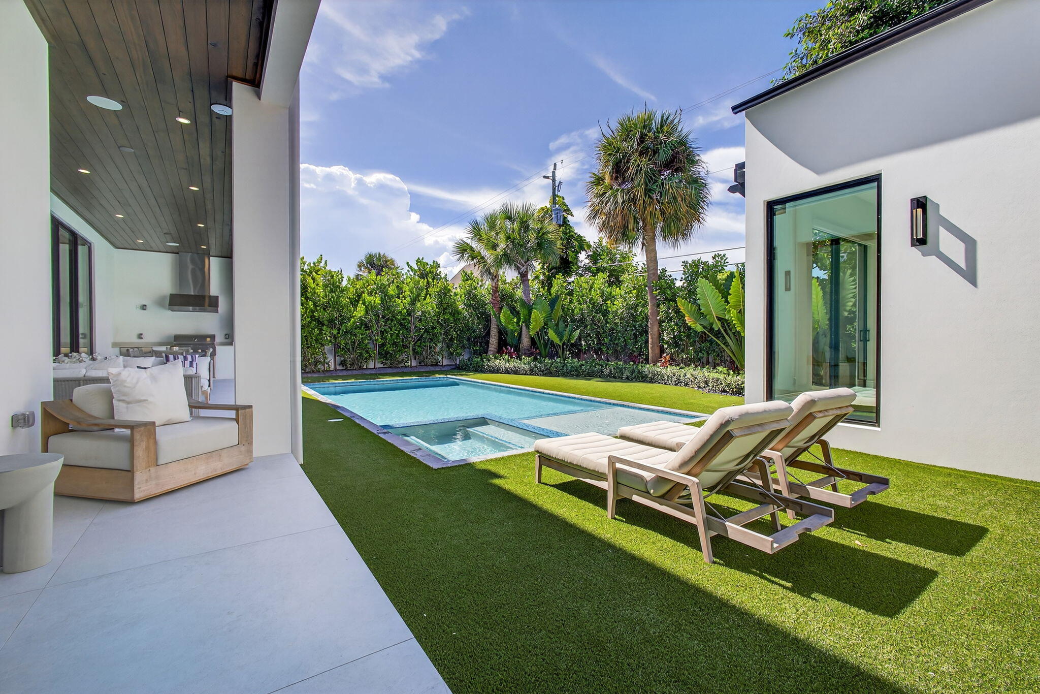 123 Murray West Palm Beach, FL 33405
