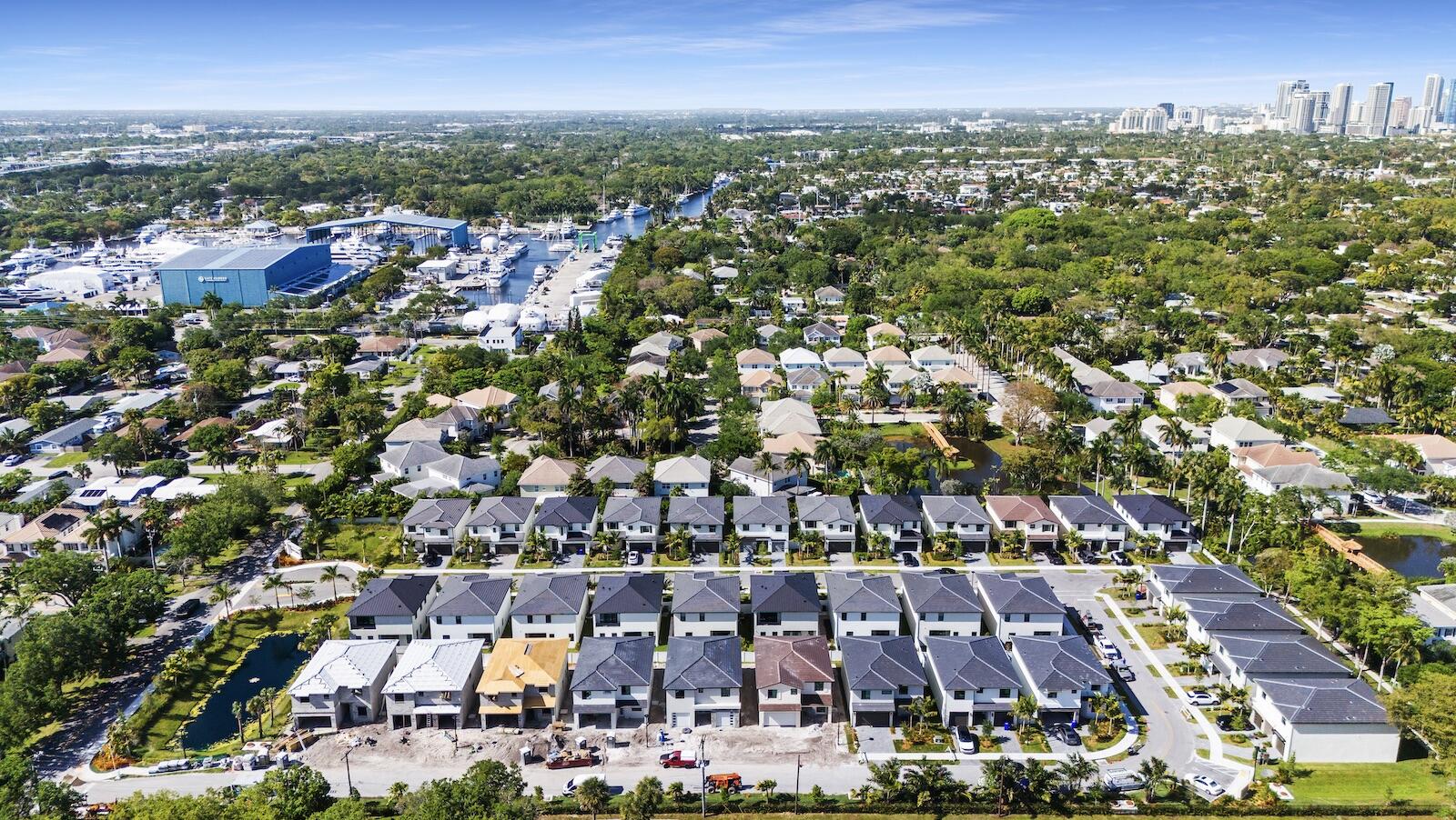 1449 SW 23rd Fort Lauderdale, FL 33315