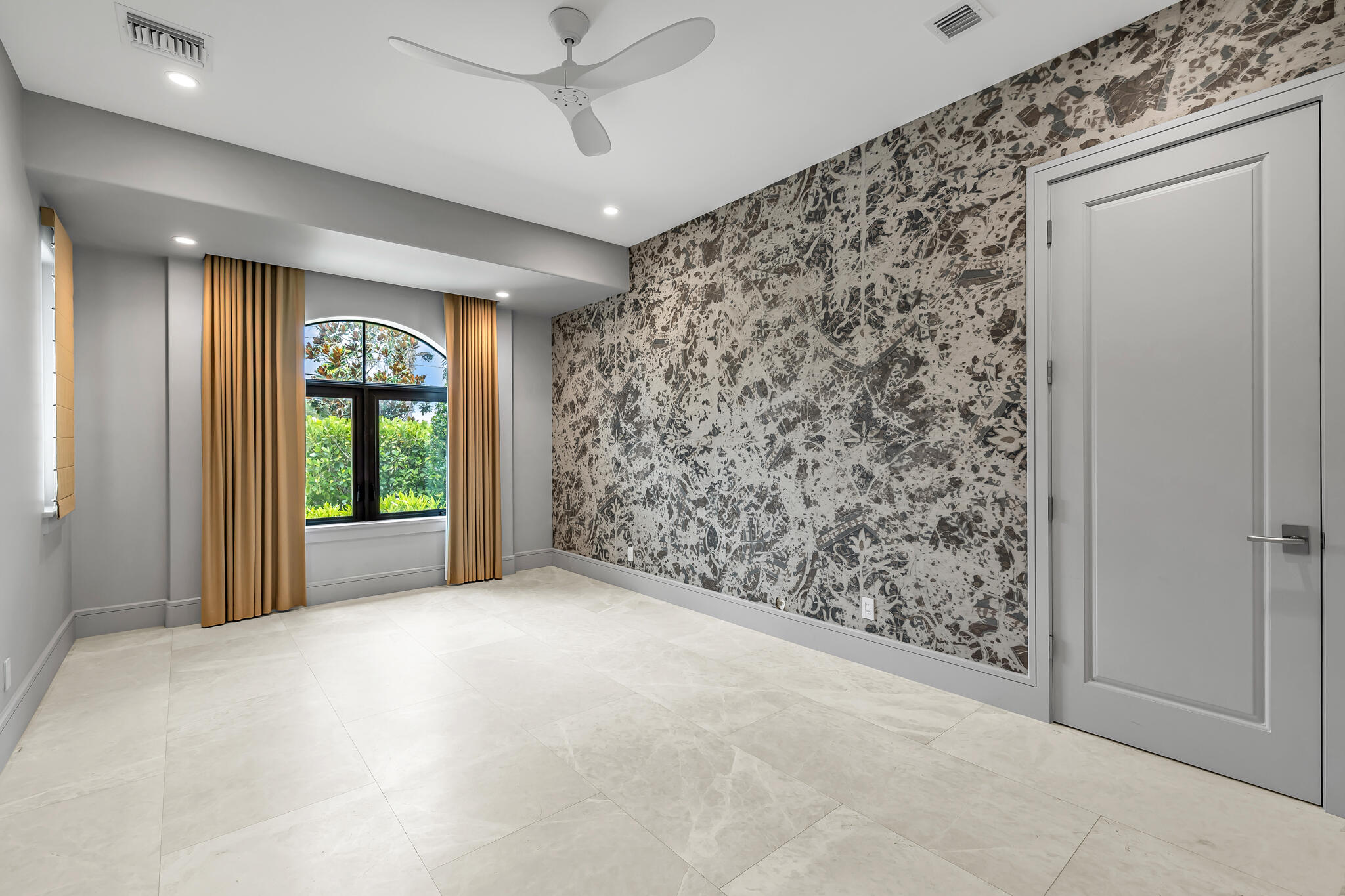 2300 NE 34th Lighthouse Point, FL 33064