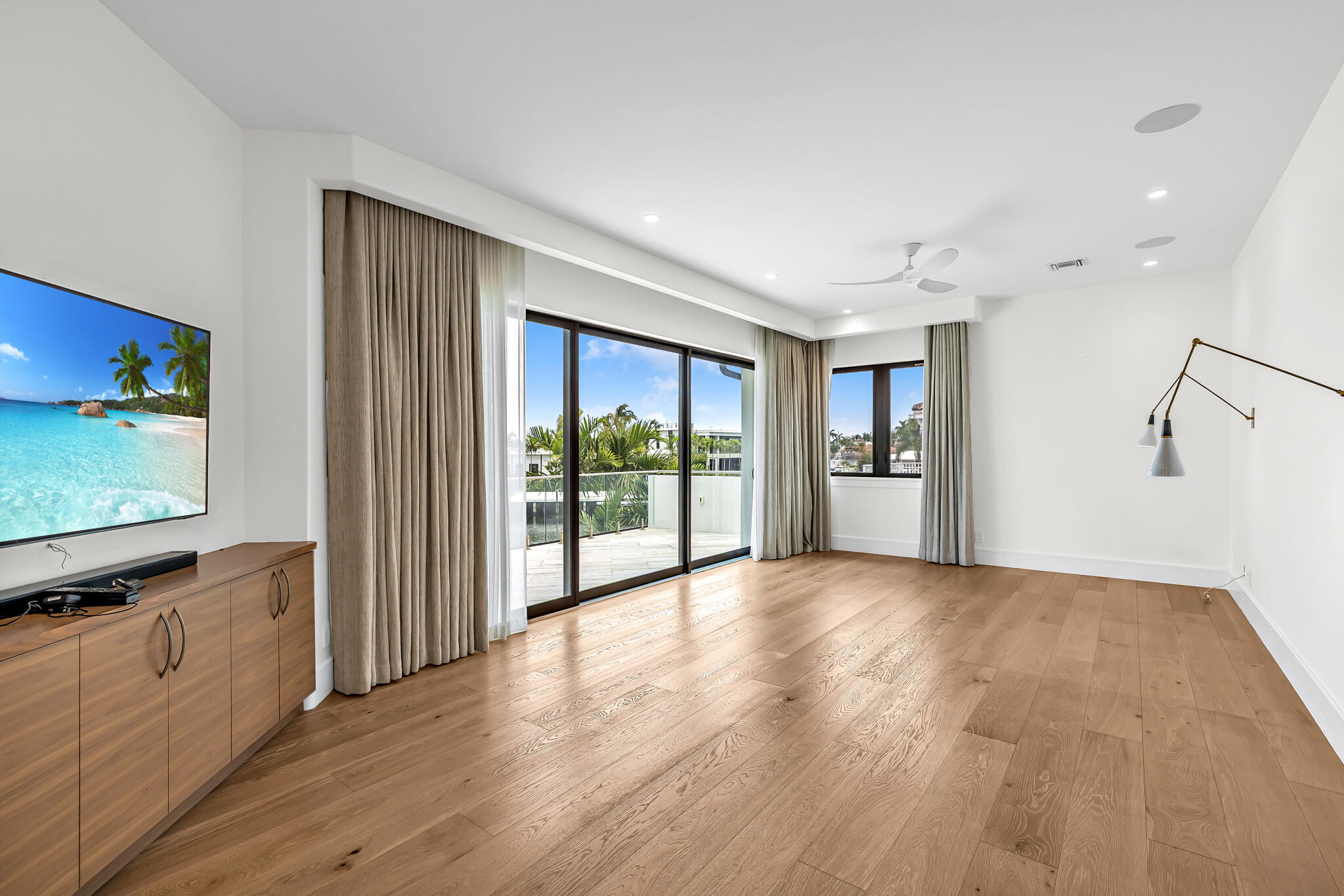 2300 NE 34th Lighthouse Point, FL 33064