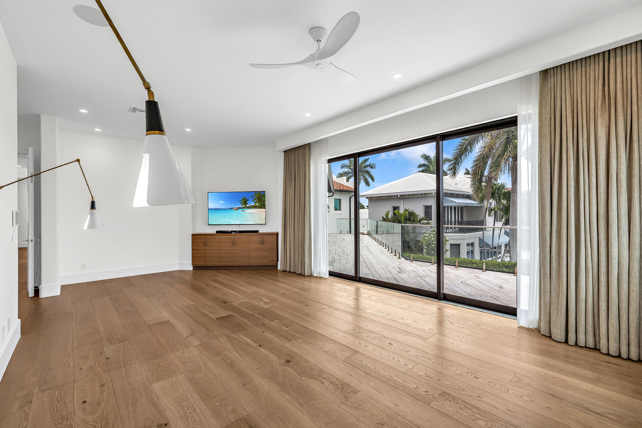 2300 NE 34th Lighthouse Point, FL 33064