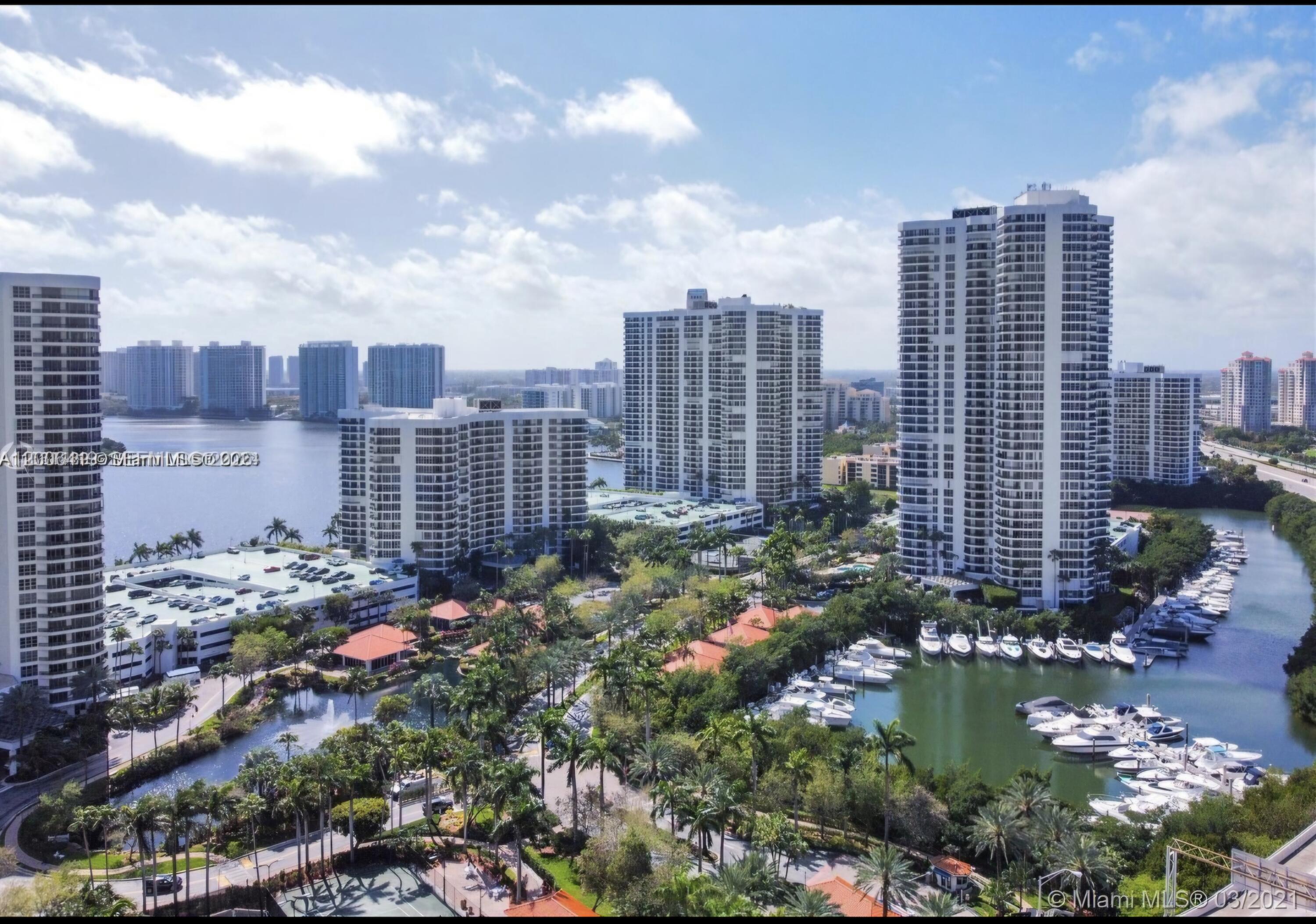 3600 Mystic Pointe #1202