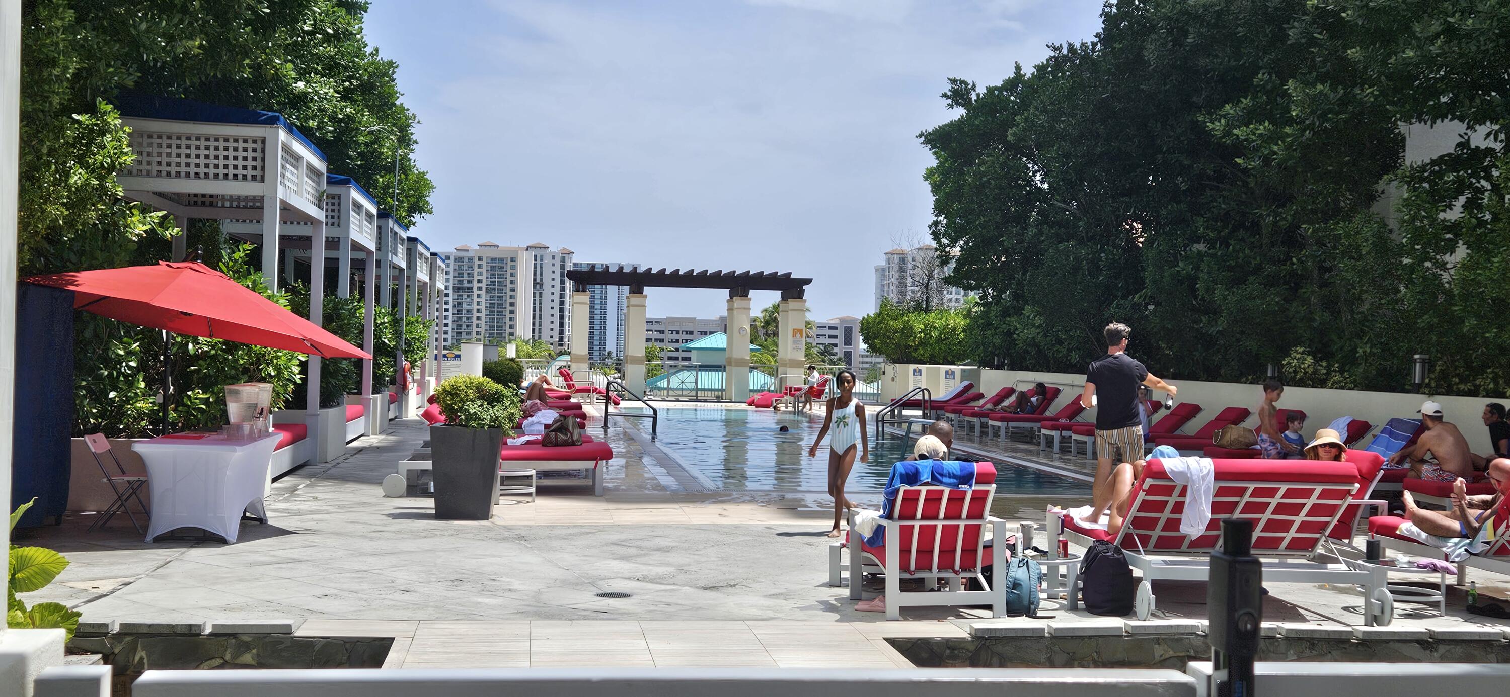 image St Tropez Sunny Isles35