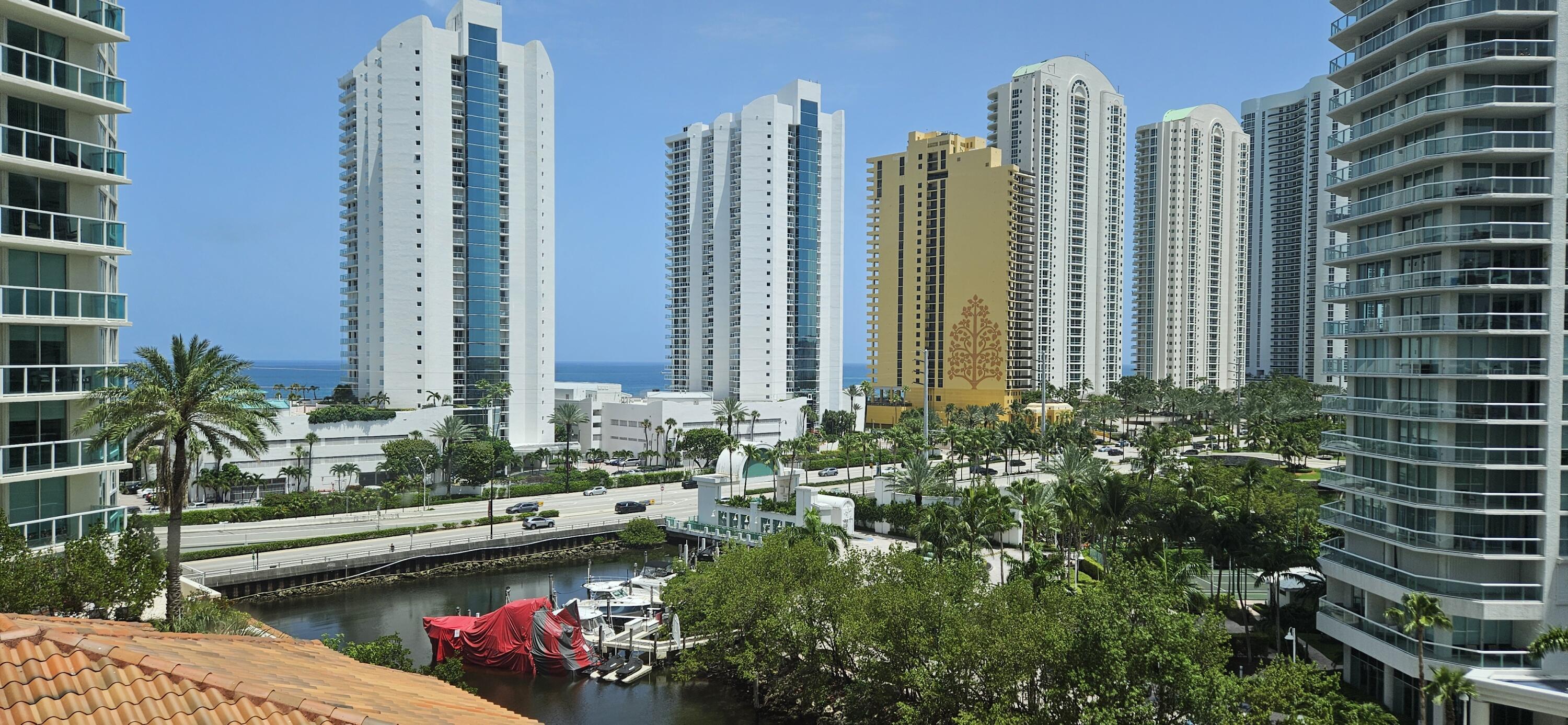 image St Tropez Sunny Isles4