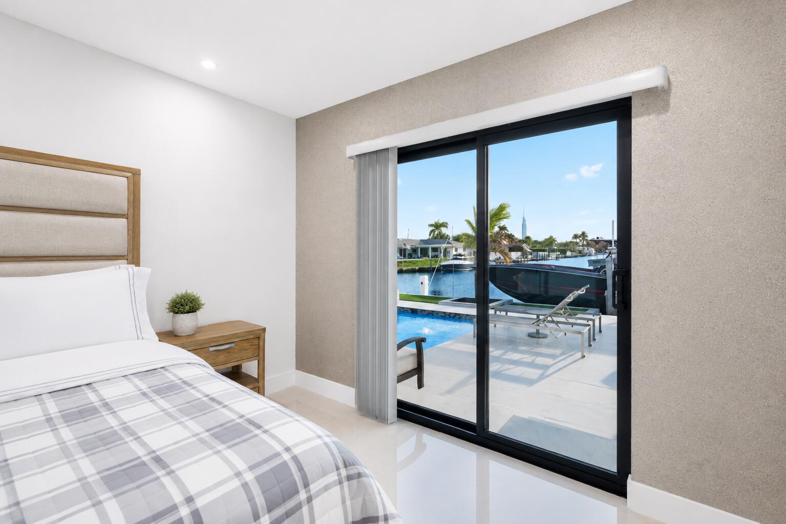 5641 Bayview Fort Lauderdale, FL 33308