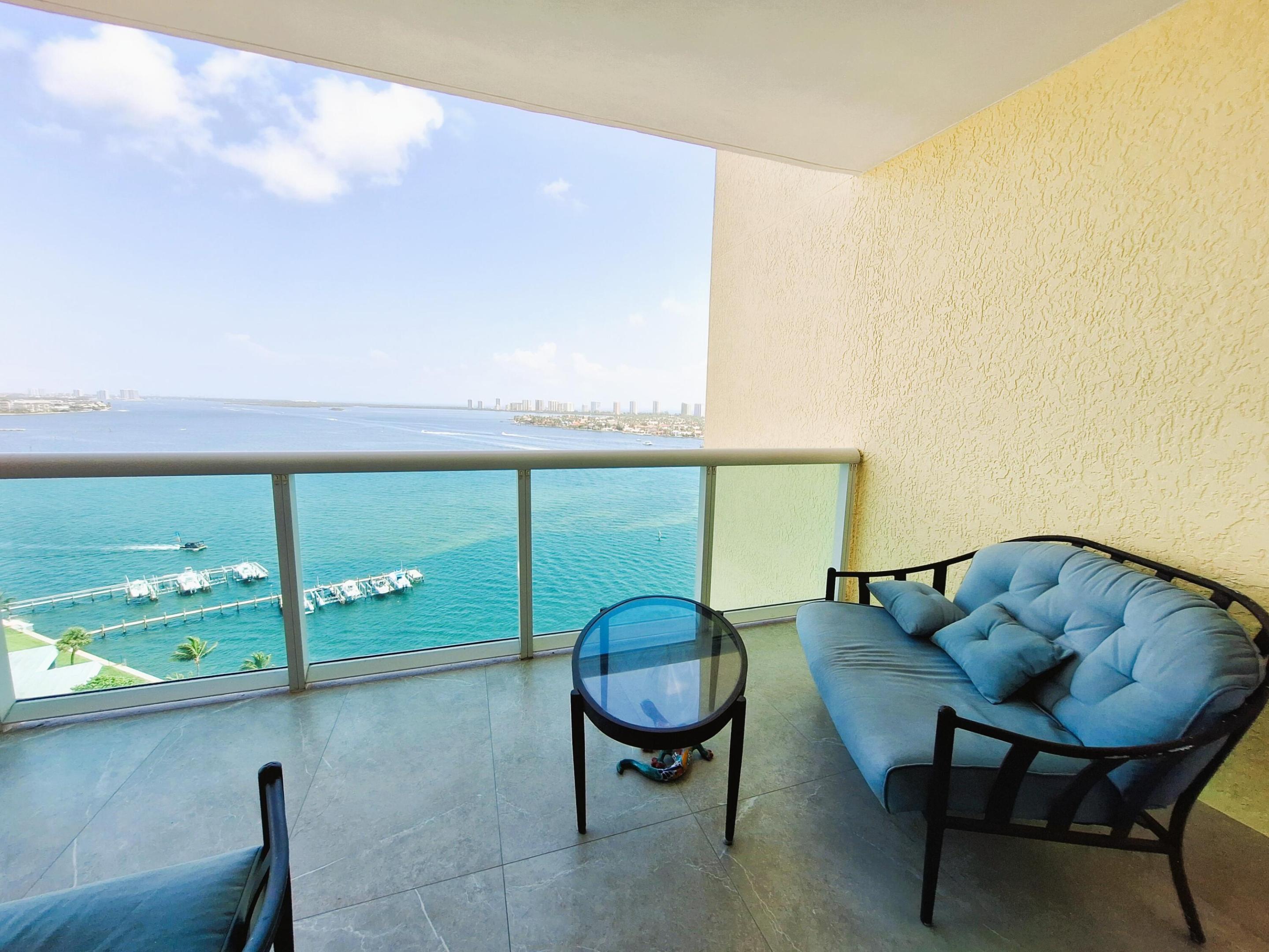 2650 Lake Shr Dr #1705