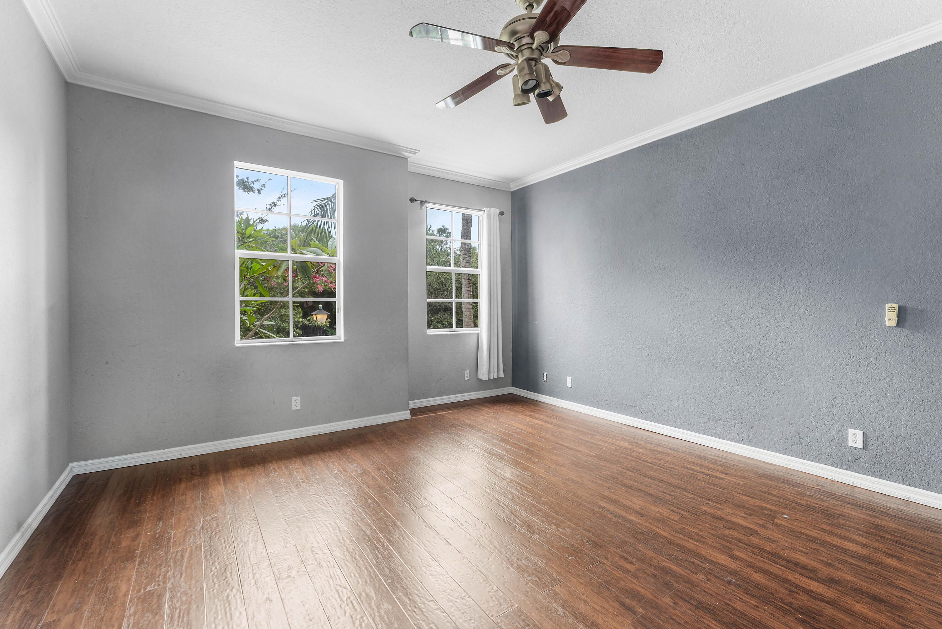 341 Indian Crk Pkwy #103 Jupiter, FL 33458