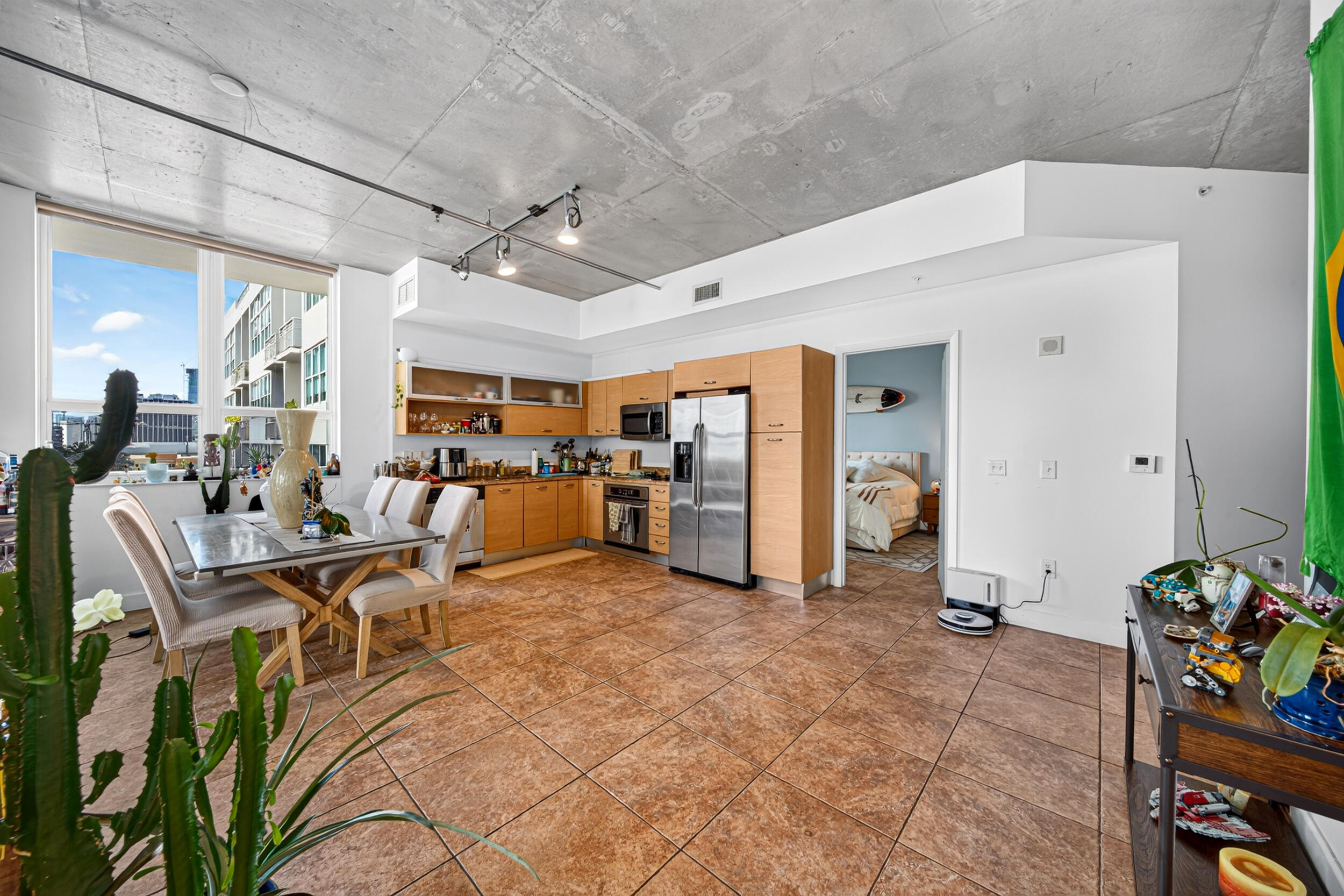 2275 Biscayne Blvd #1009