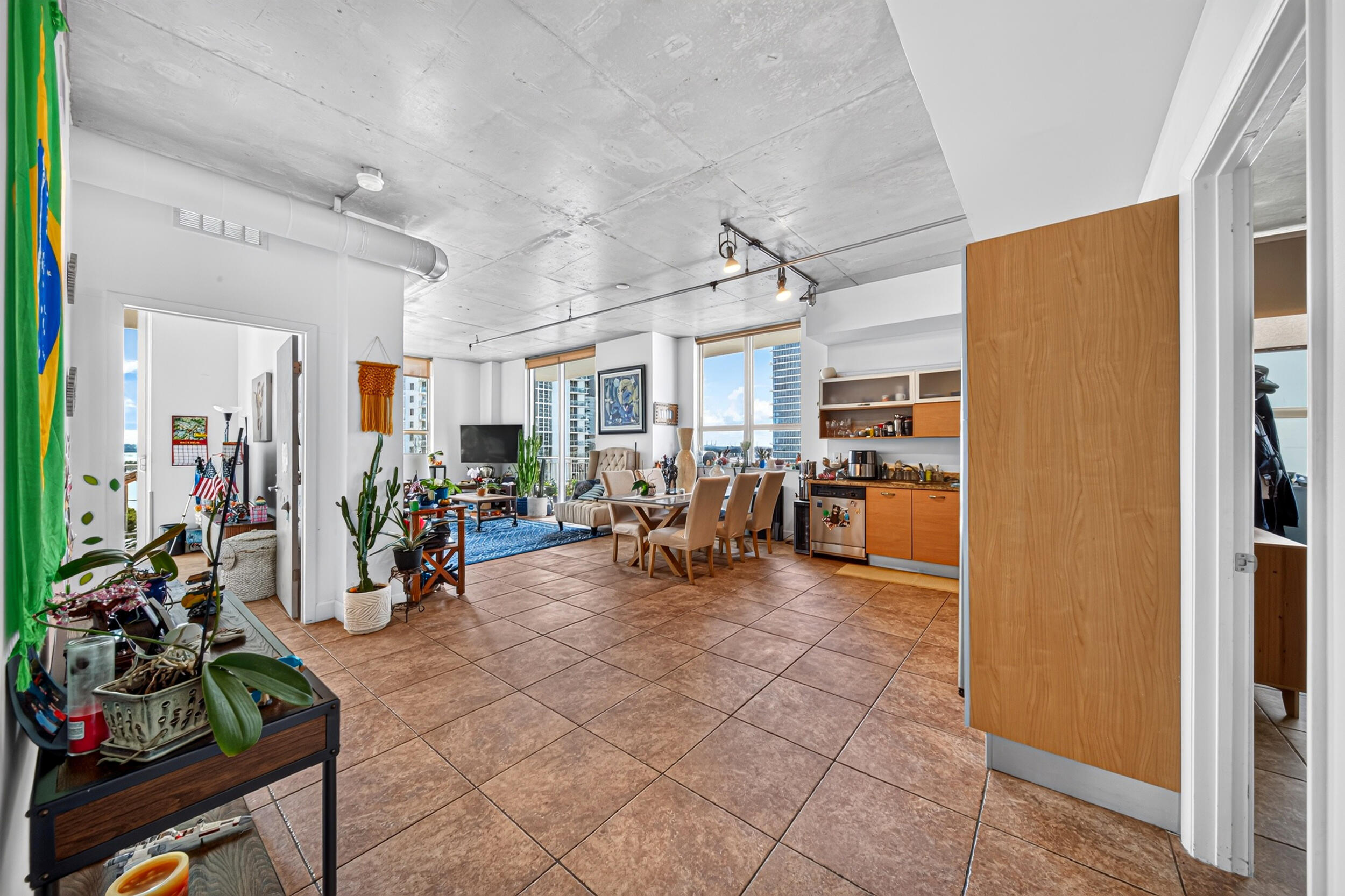 image Uptown Lofts2