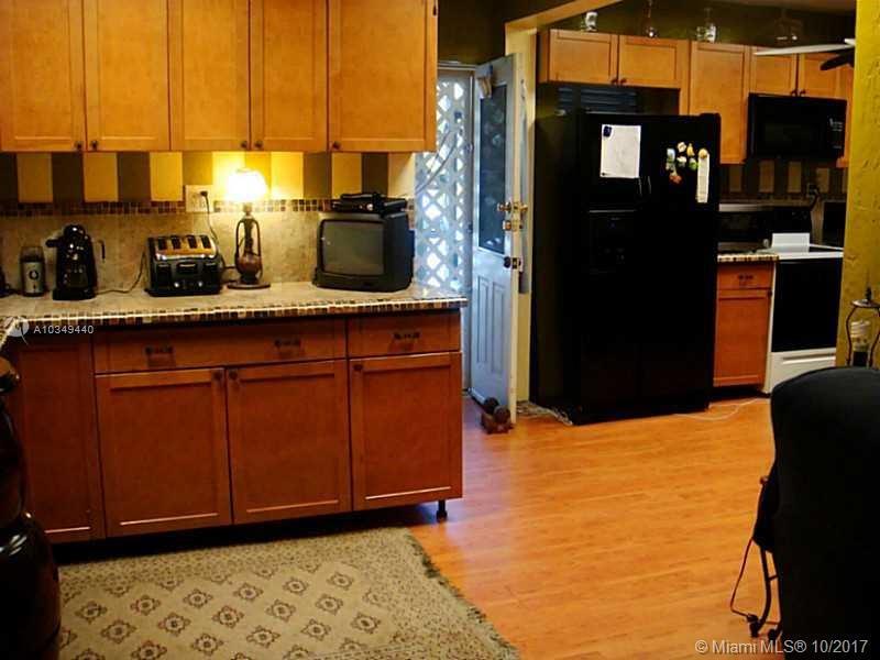 9324 Abbott Ave Surfside, FL 33154