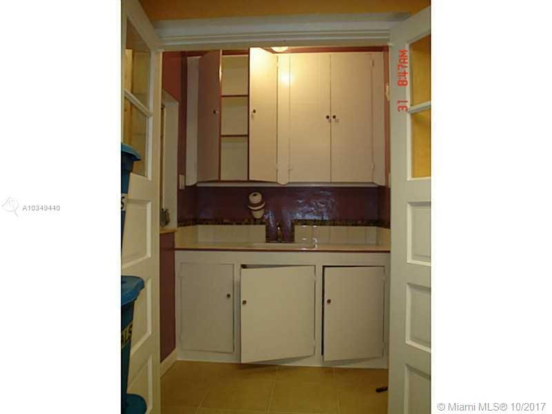 9324 Abbott Ave Surfside, FL 33154