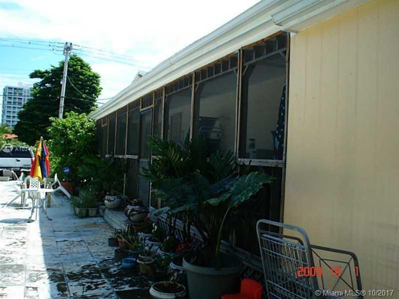 9324 Abbott Ave Surfside, FL 33154