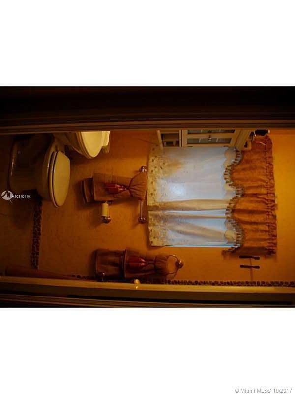 9324 Abbott Ave Surfside, FL 33154