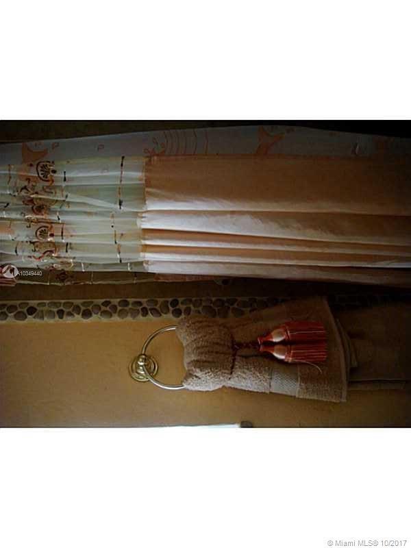 9324 Abbott Ave Surfside, FL 33154