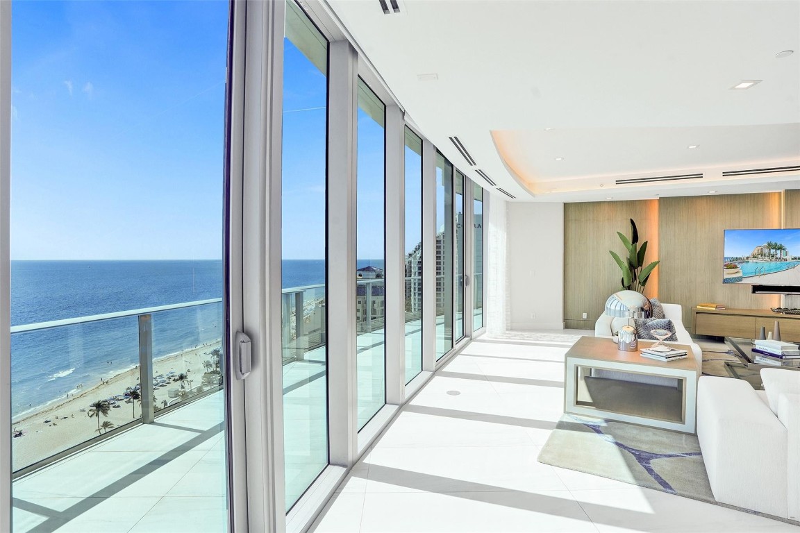 701 N Fort Lauderdale Bch #PH1801 Fort Lauderdale, FL 33304